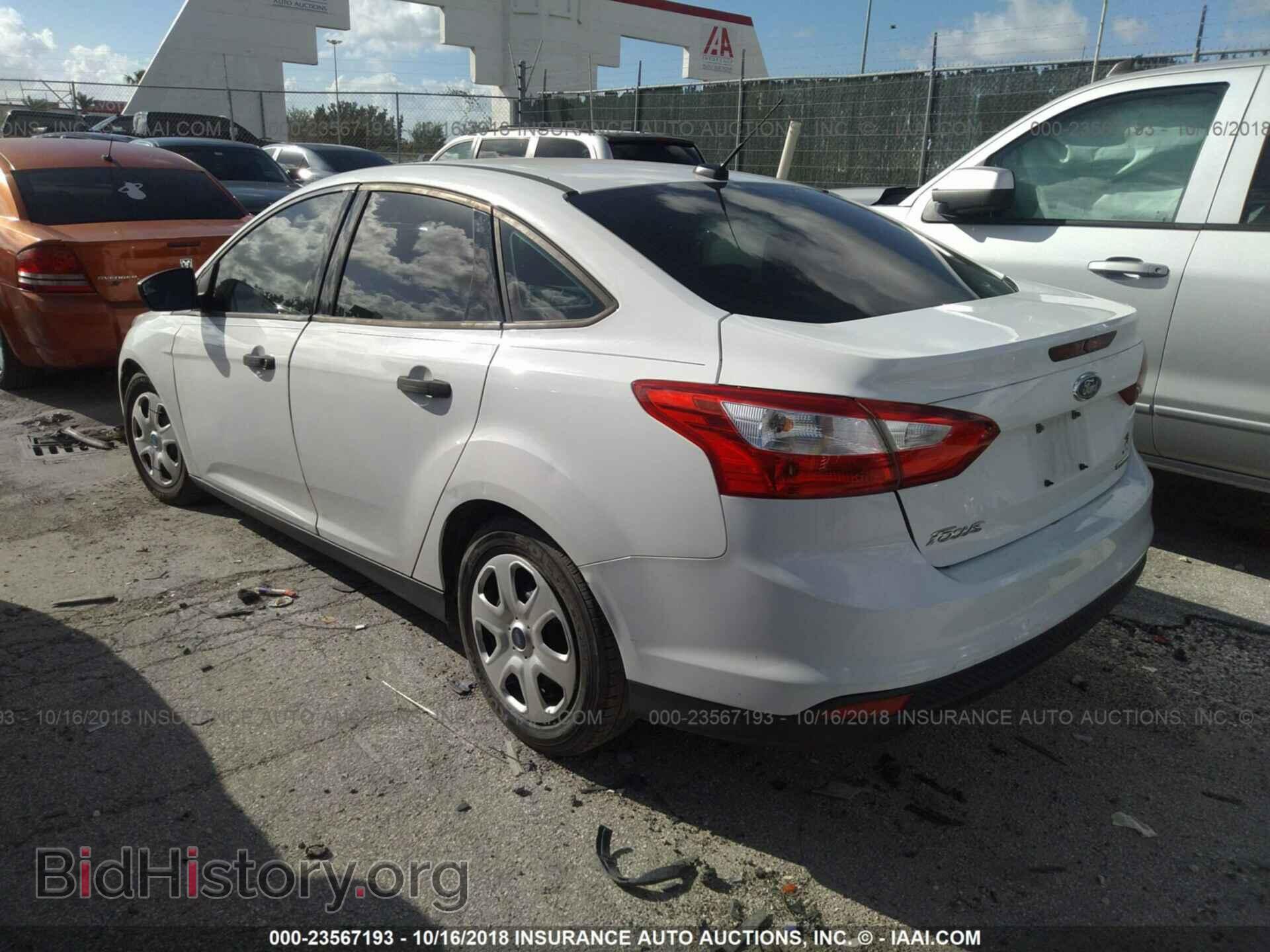 2012 Ford Focus - VIN: 1FAHP3E22CL391767 - Фото 3