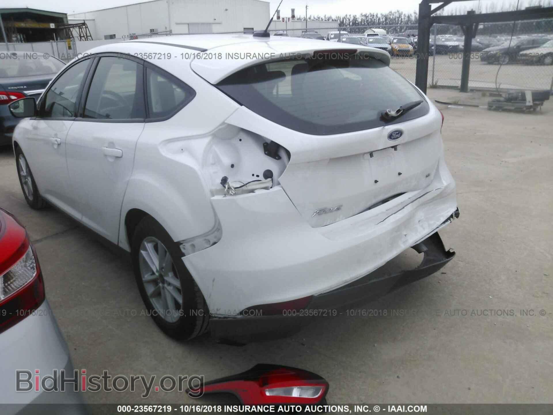2018 Ford Focus - VIN: 1FADP3K25JL288617 - Фото 3