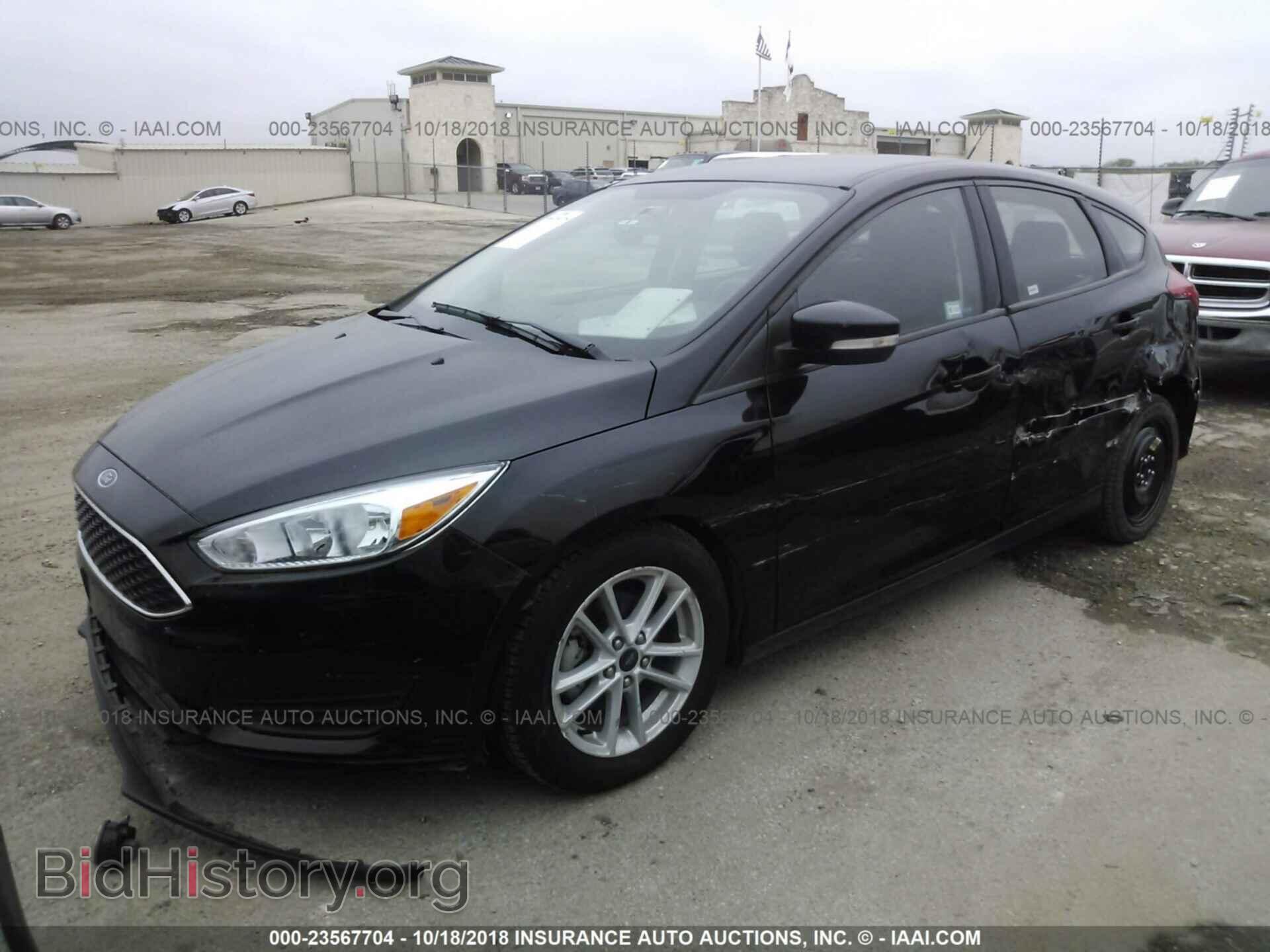 2017 Ford Focus - VIN: 1FADP3K28HL232360 - Photo 2