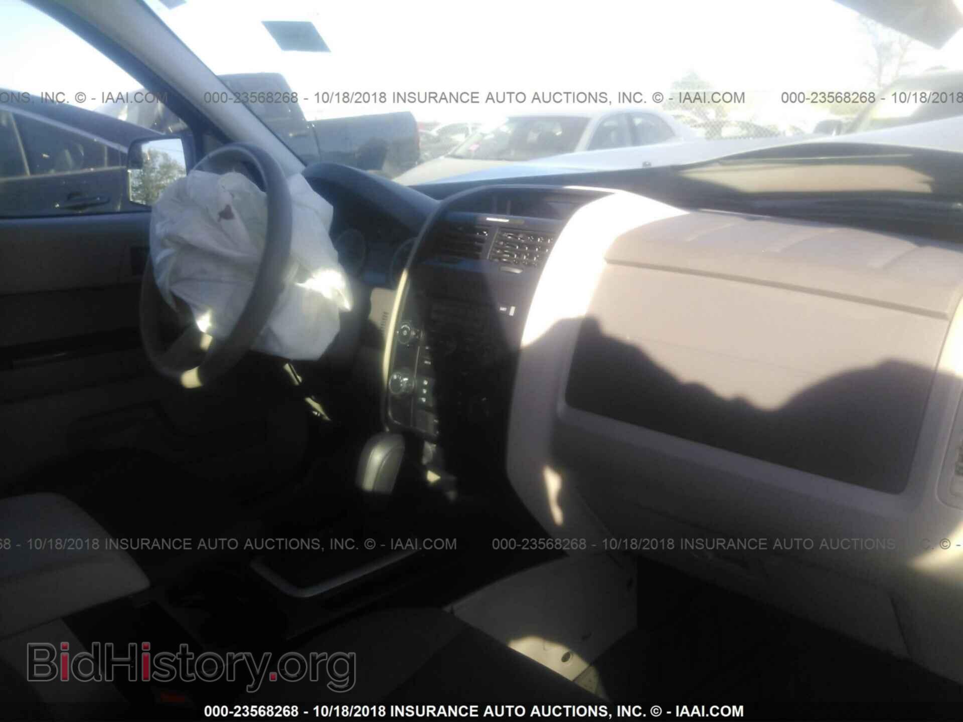 2011 Ford Escape - VIN: 1FMCU0C71BKC49114 - Photo 5