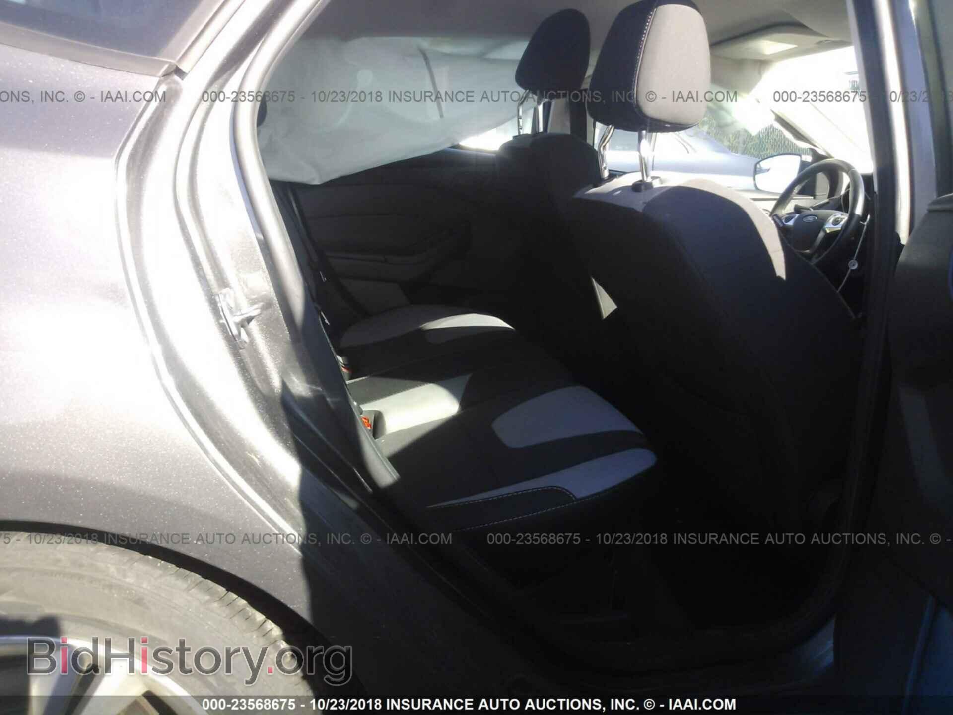 2012 Ford Focus - VIN: 1FAHP3K27CL342276 - Photo 8