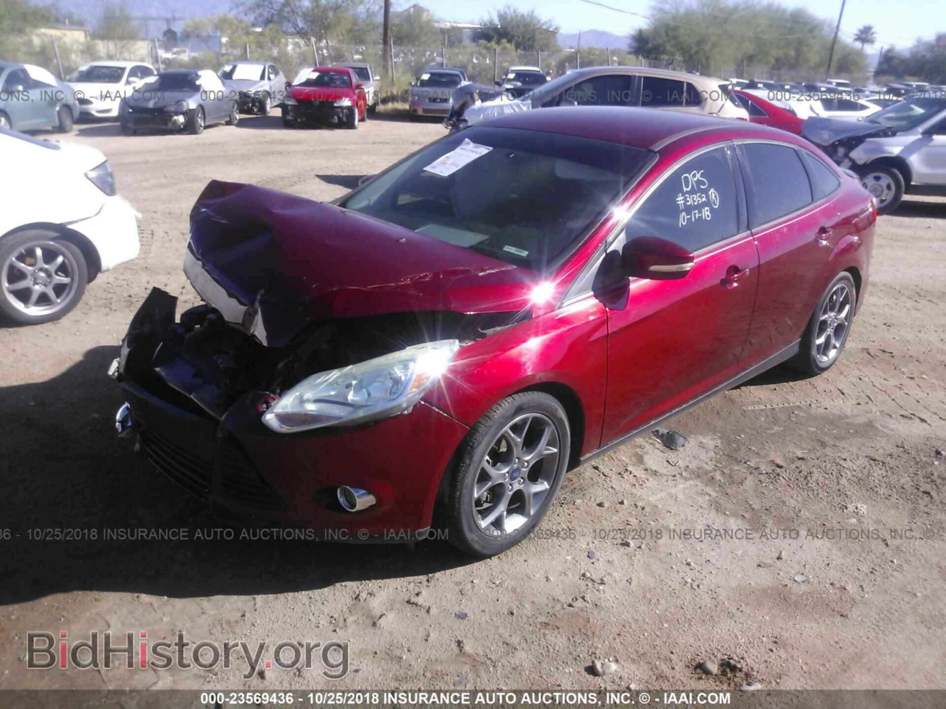 2014 Ford Focus - VIN: 1FADP3F28EL210705 - Photo 2