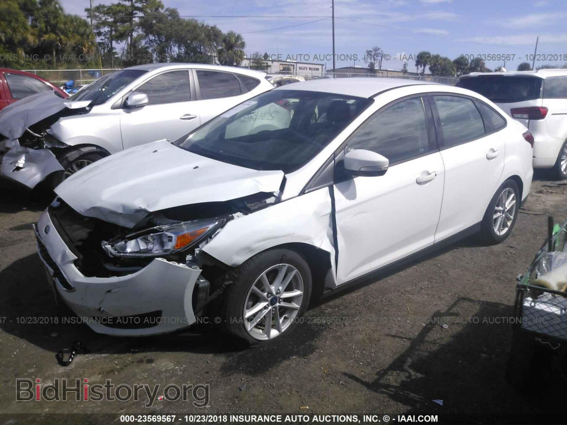 2016 Ford Focus - VIN: 1FADP3F20GL201368 - Photo 2