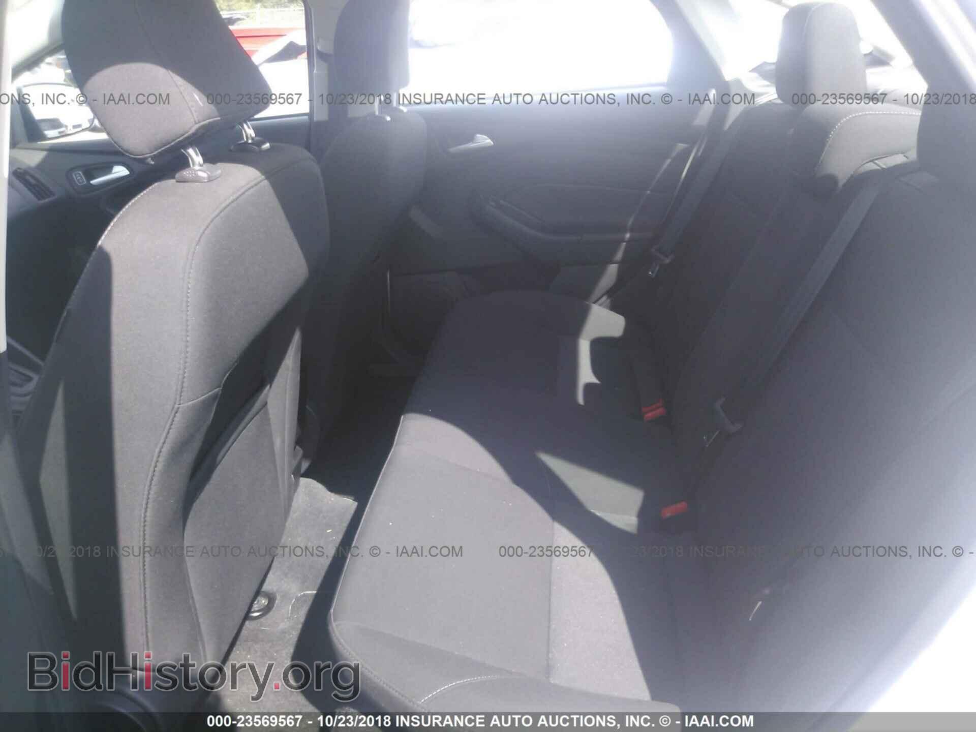 2016 Ford Focus - VIN: 1FADP3F20GL201368 - Photo 8