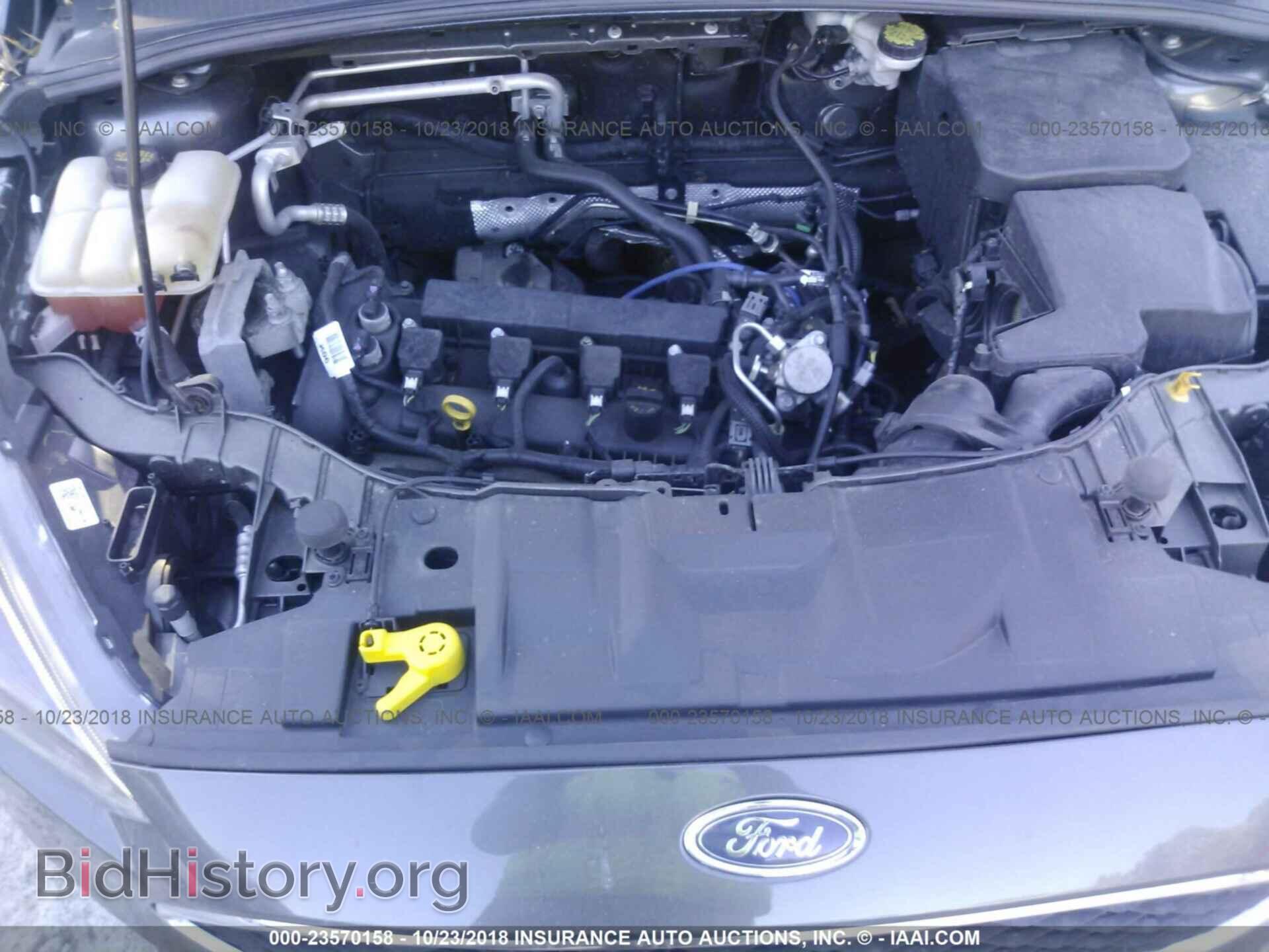 2016 Ford Focus - VIN: 1FADP3K26GL332892 - Photo 10