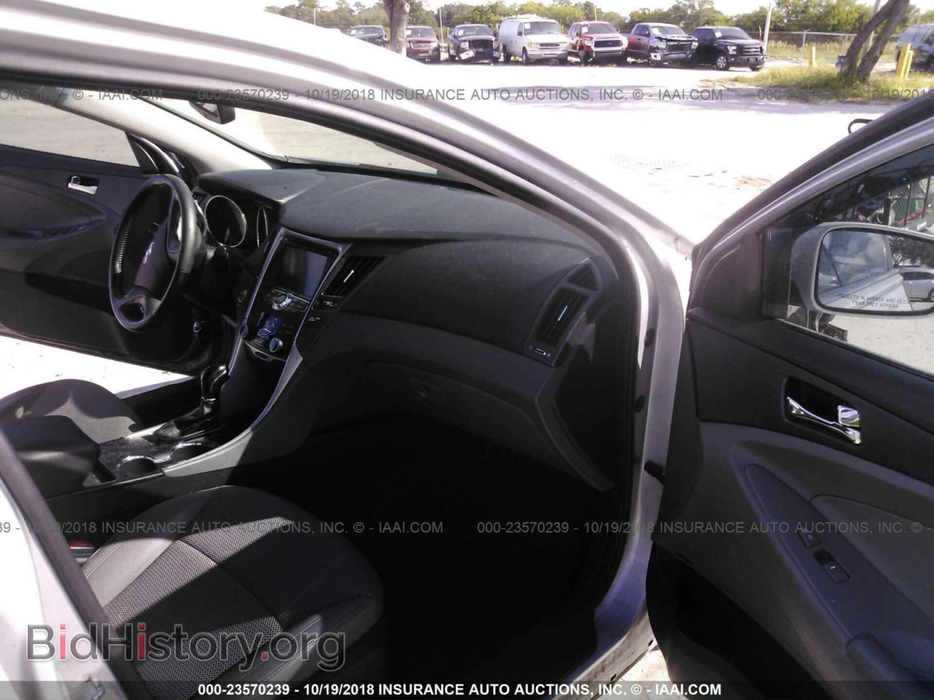 2012 Hyundai Sonata - VIN: 5NPEC4AB1CH468007 - Фото 5