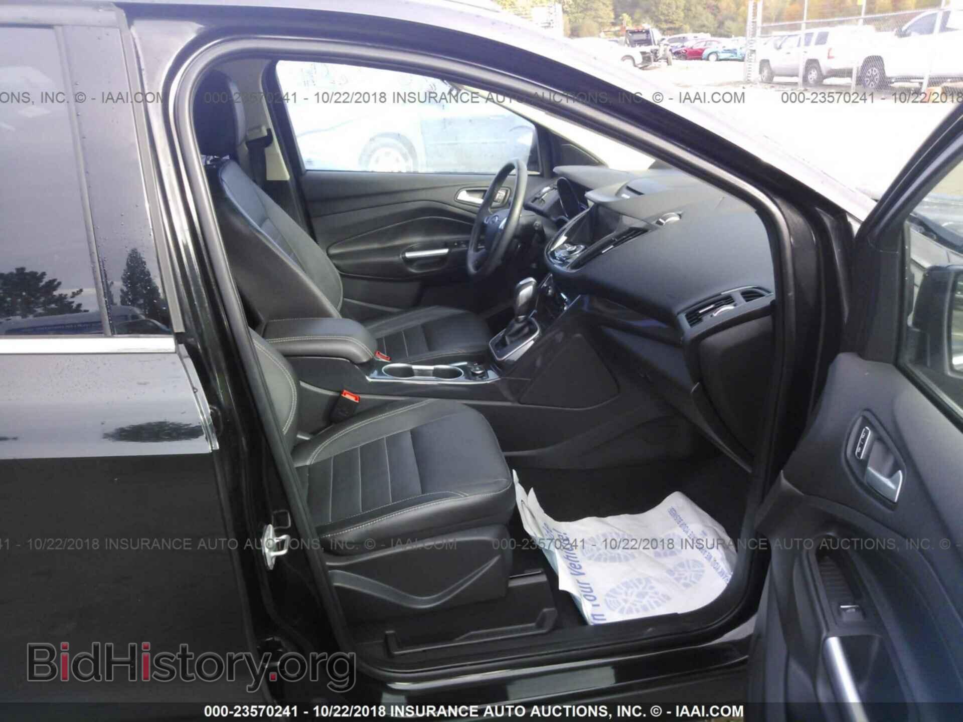2014 Ford Escape - VIN: 1FMCU9J91EUB11137 - Фото 5