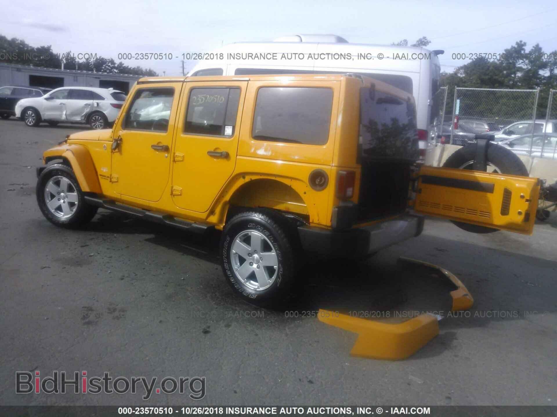 2012 Jeep Wrangler - VIN: 1C4HJWEG4CL186251 - Фото 3
