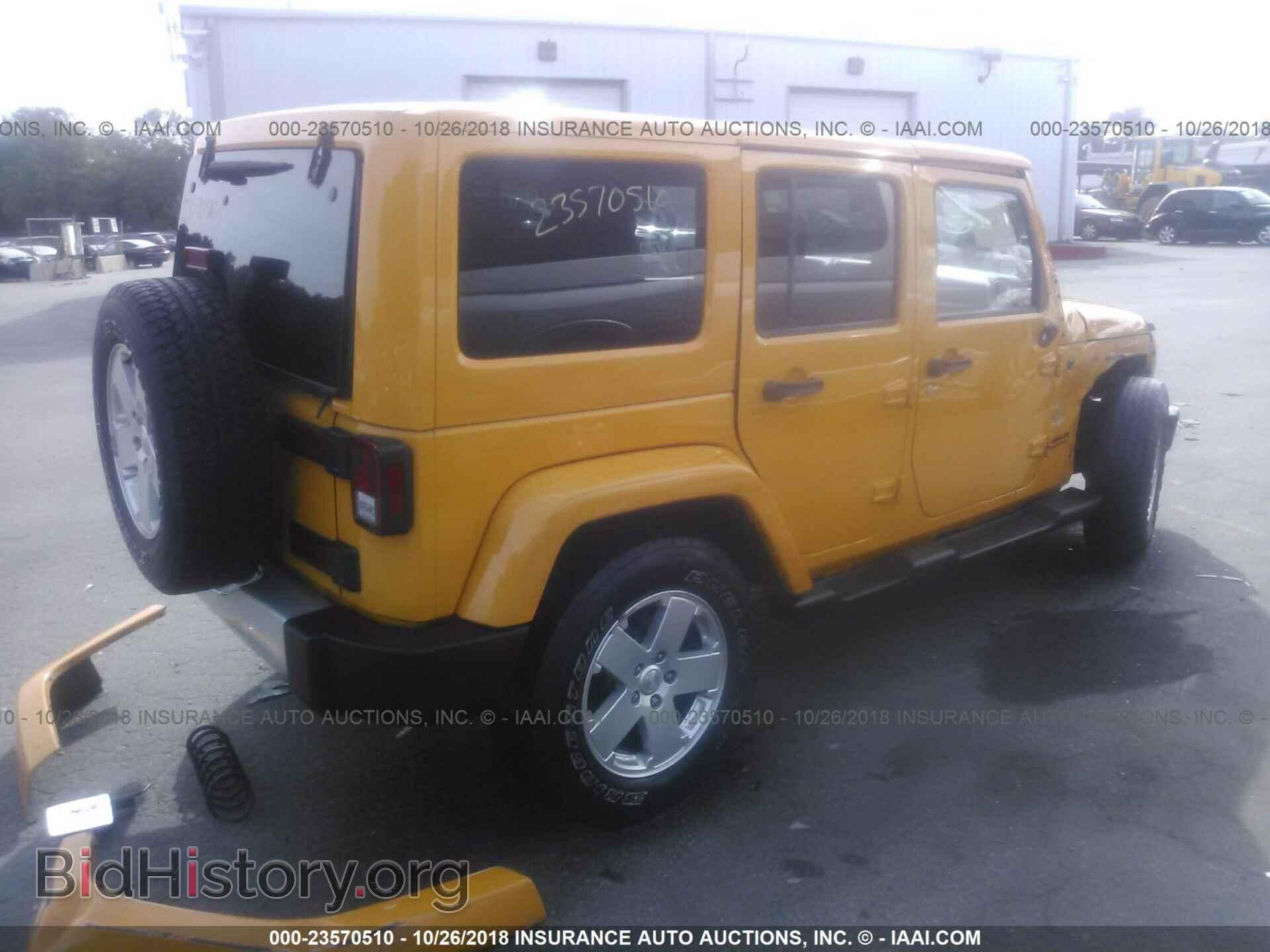 2012 Jeep Wrangler - VIN: 1C4HJWEG4CL186251 - Фото 4