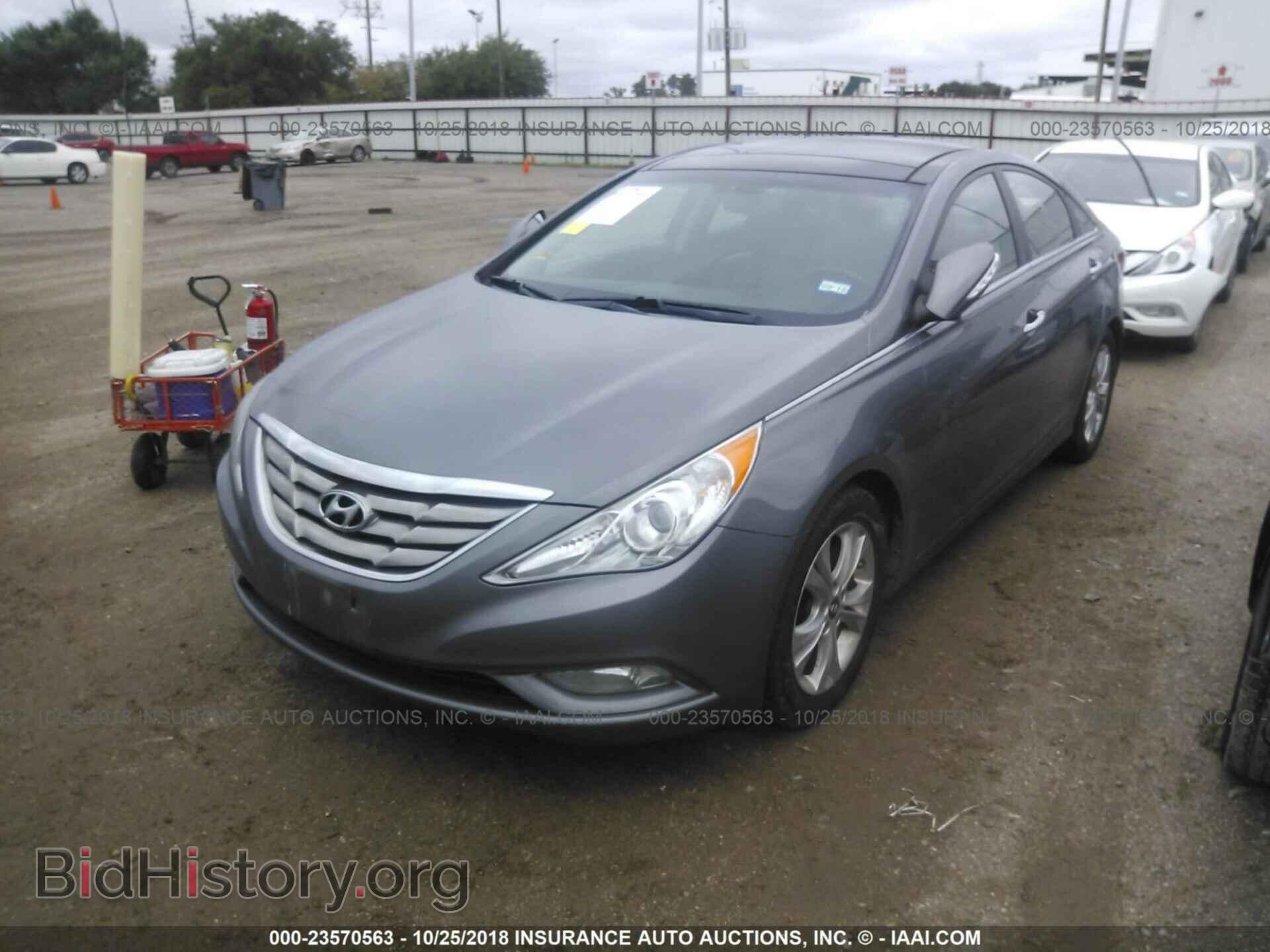2012 Hyundai Sonata - VIN: 5NPEC4AC9CH495271 - Фото 2