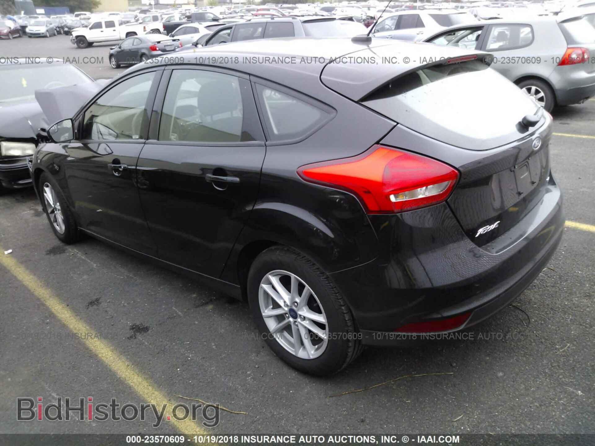2018 Ford Focus - VIN: 1FADP3K27JL211912 - Фото 3