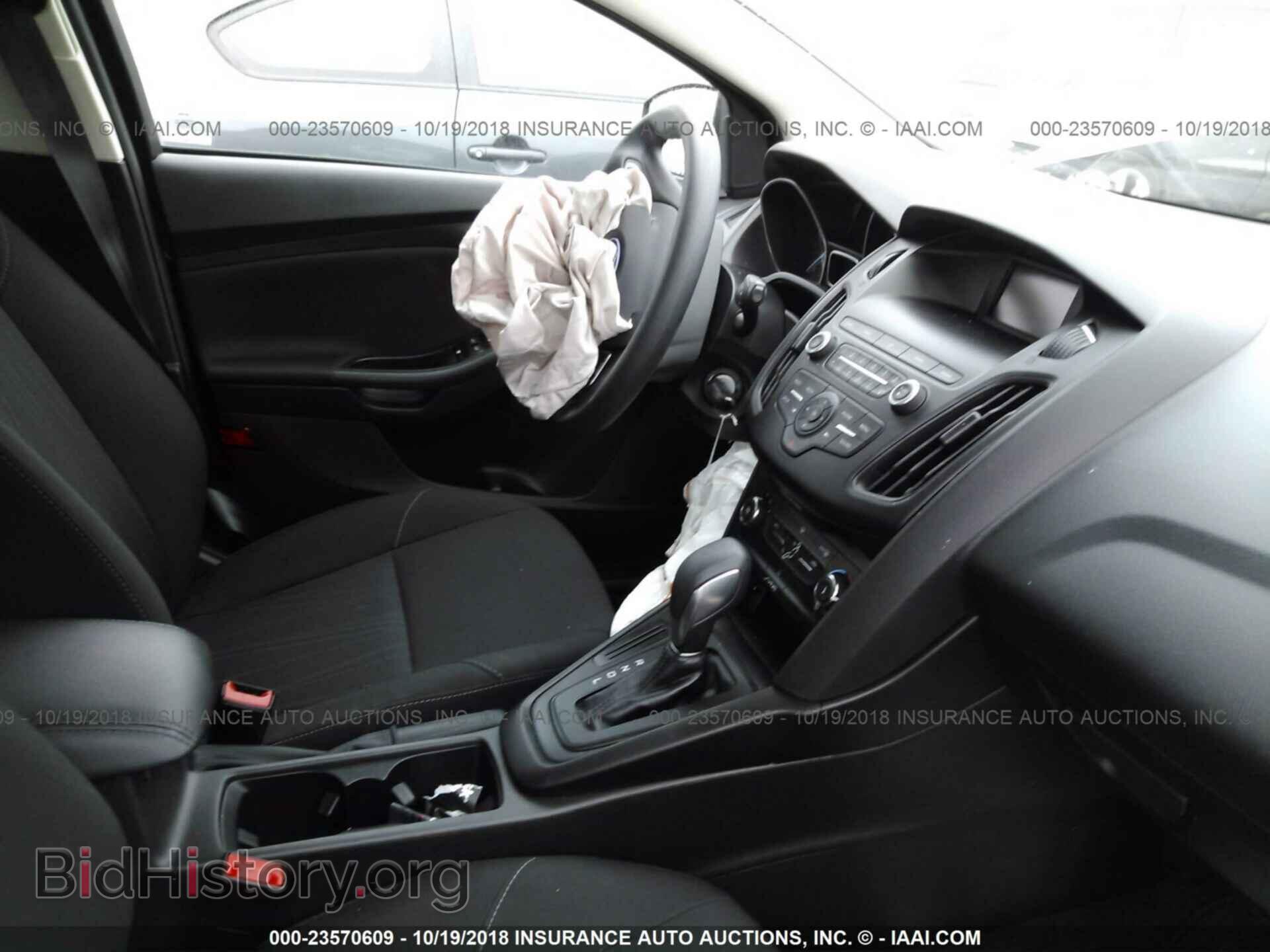 2018 Ford Focus - VIN: 1FADP3K27JL211912 - Фото 5