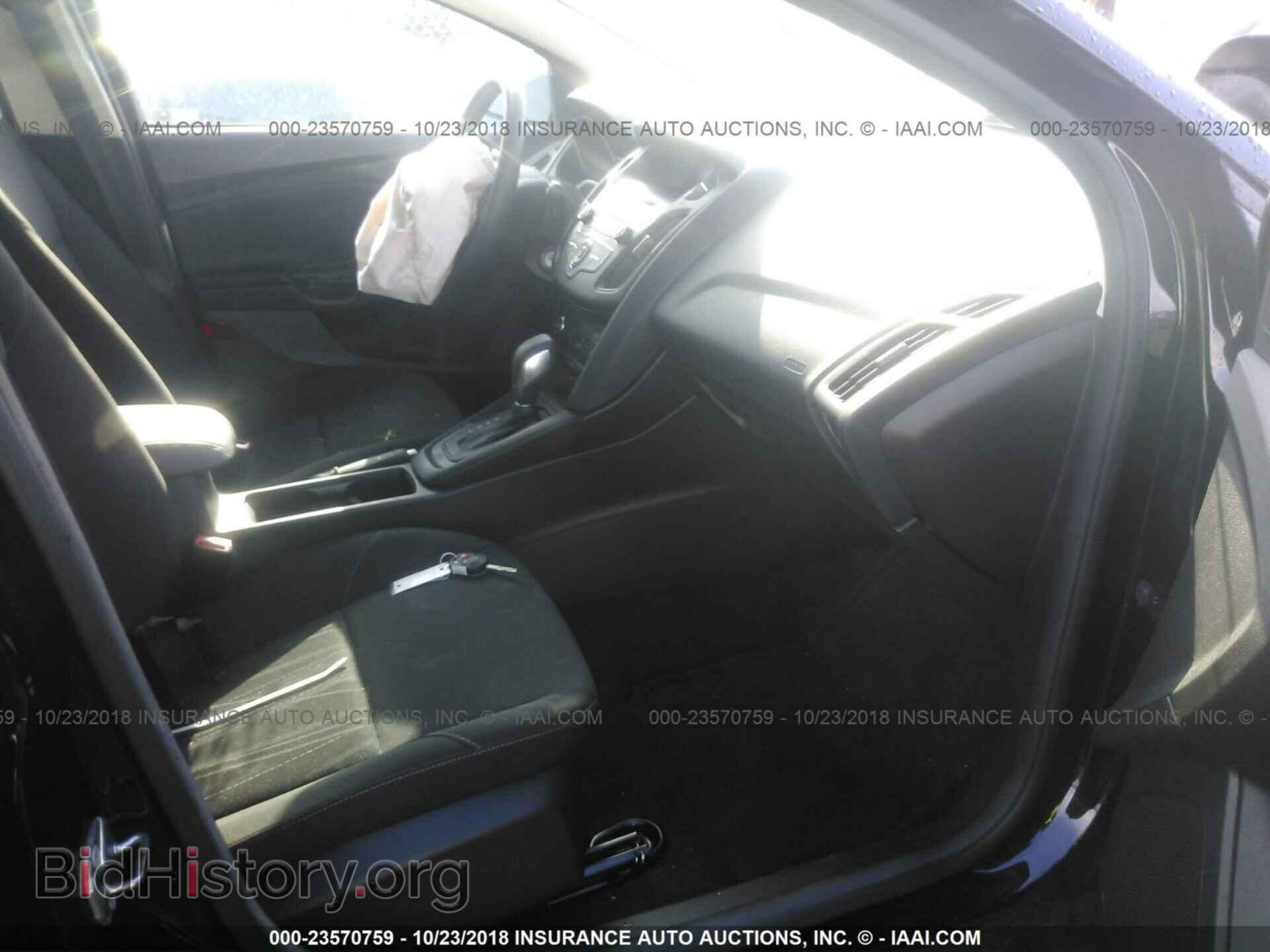 2017 Ford Focus - VIN: 1FADP3F25HL262880 - Фото 5