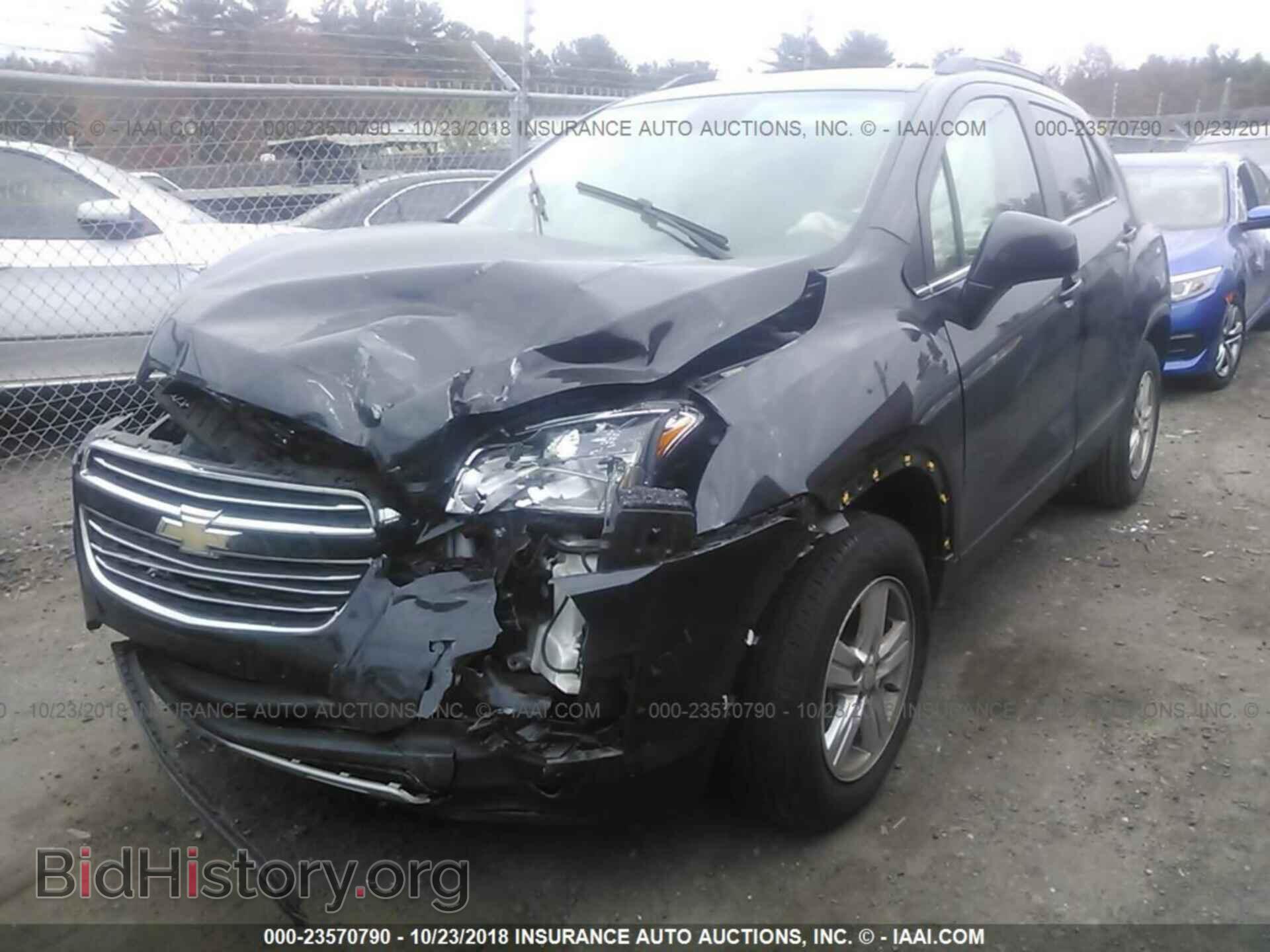 2015 Chevrolet Trax - VIN: KL7CJRSB1FB134121 - Фото 2