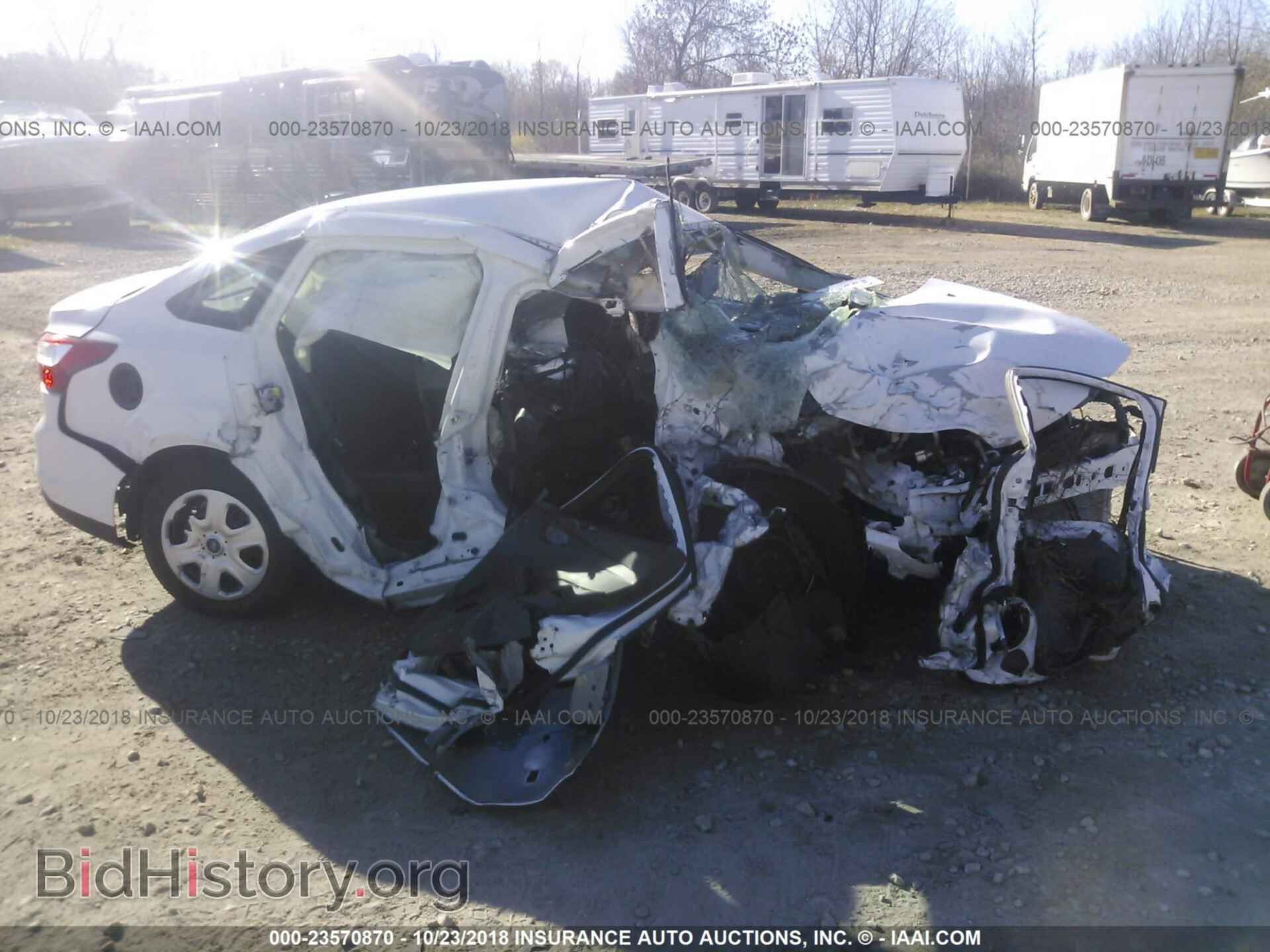 2012 Ford Focus - VIN: 1FAHP3E27CL330060 - Photo 6