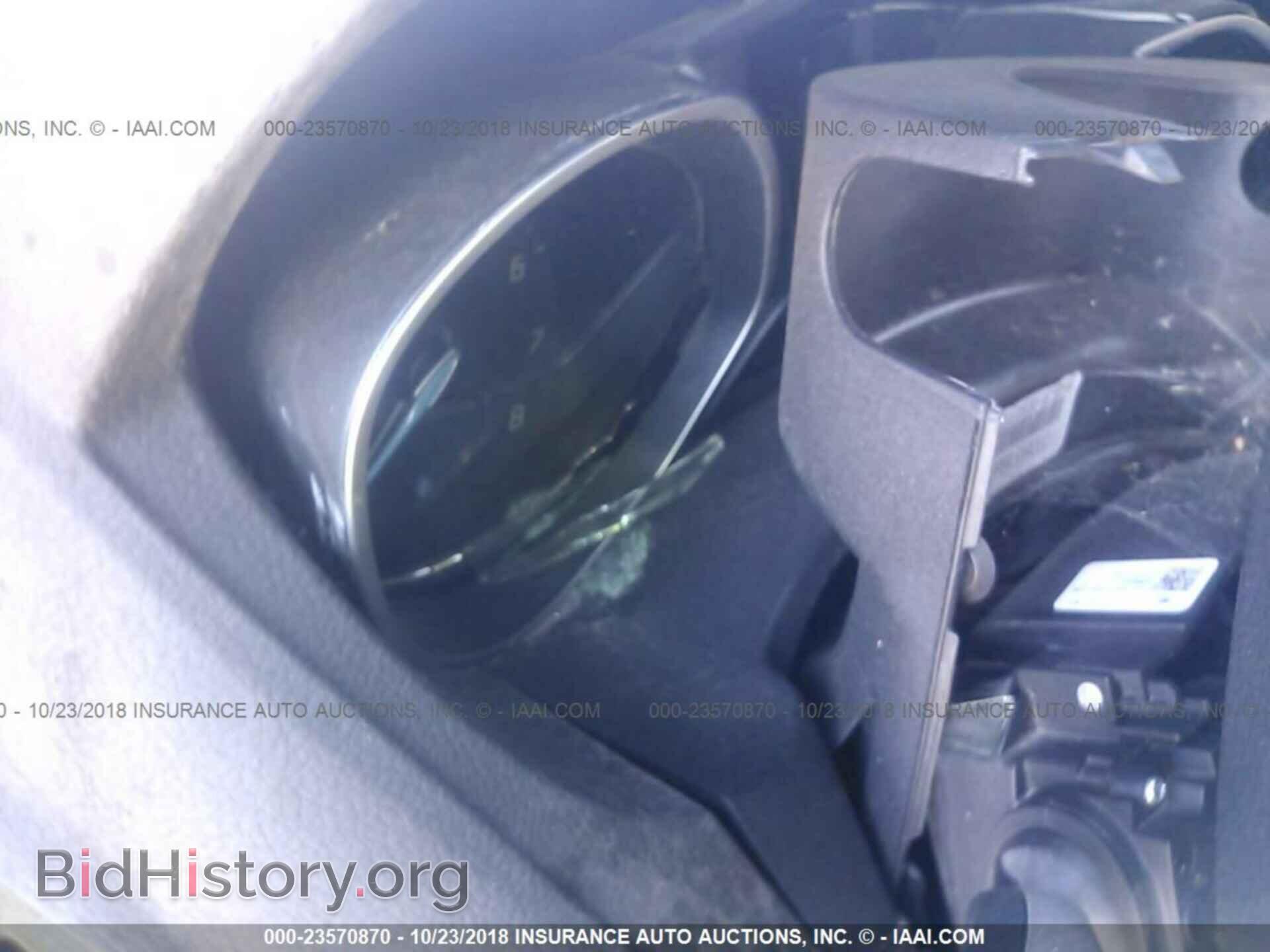 2012 Ford Focus - VIN: 1FAHP3E27CL330060 - Photo 7