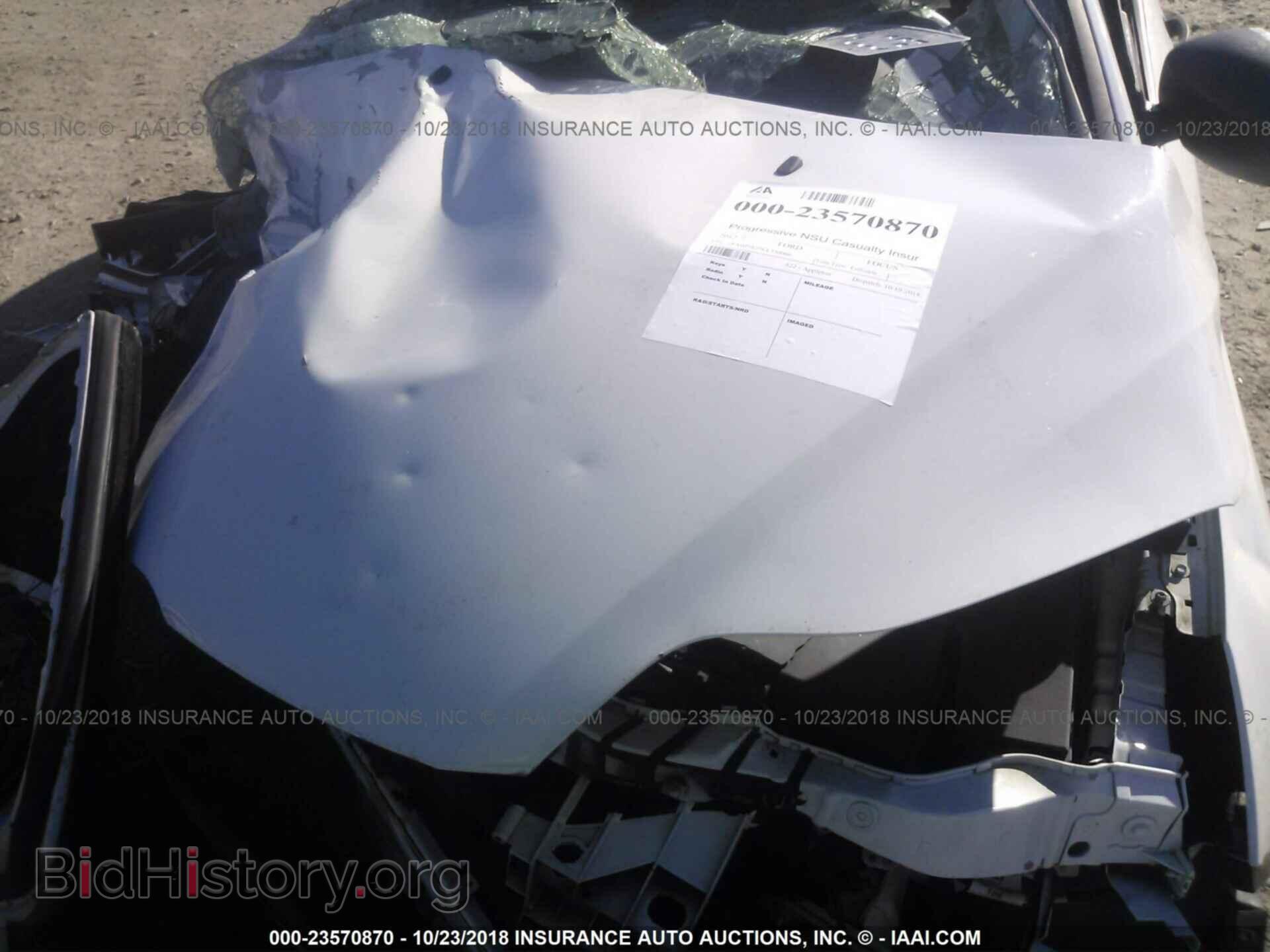 2012 Ford Focus - VIN: 1FAHP3E27CL330060 - Photo 10