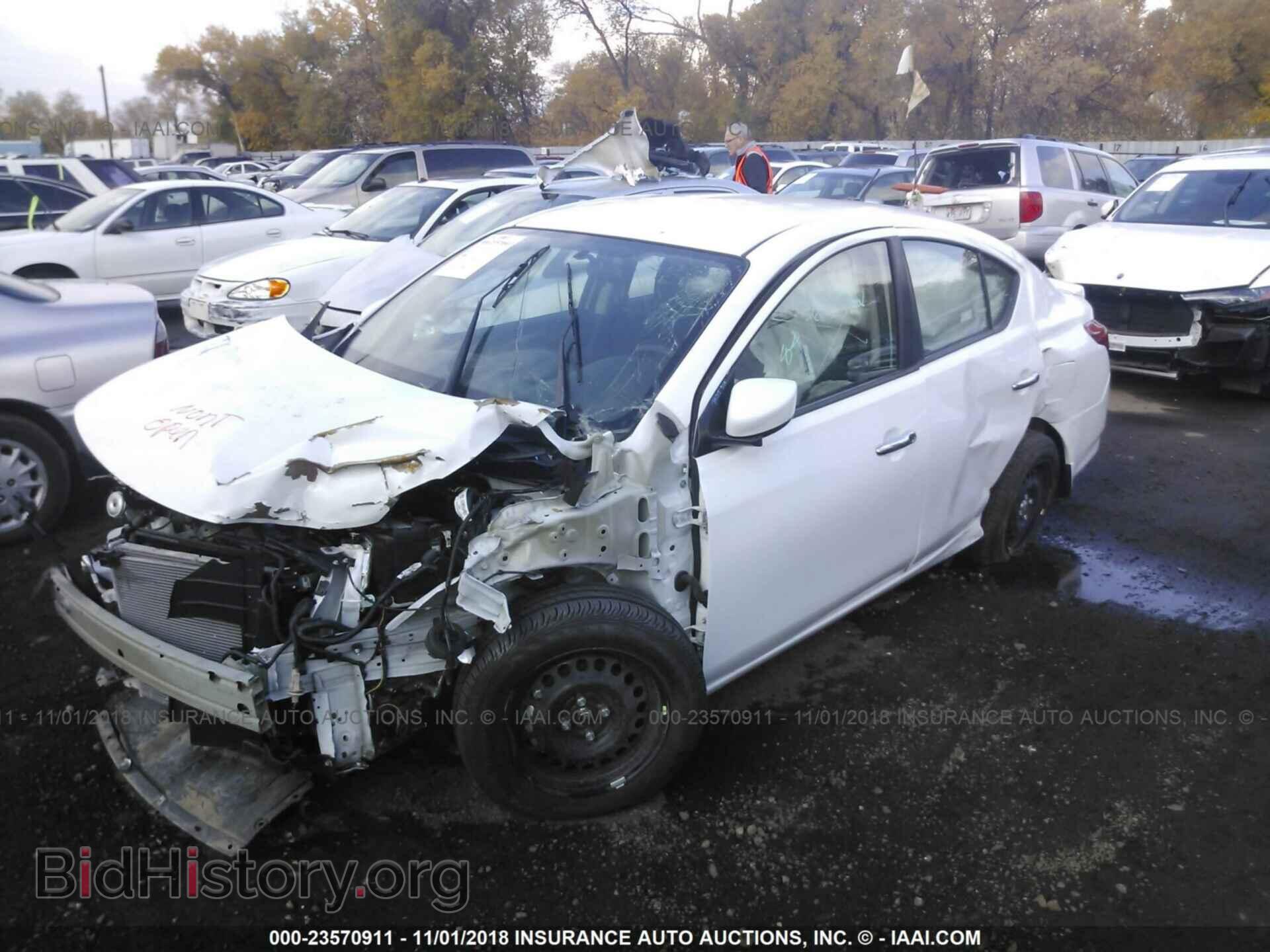 2017 Nissan Versa - VIN: 3N1CN7AP3HL864433 - Фото 2