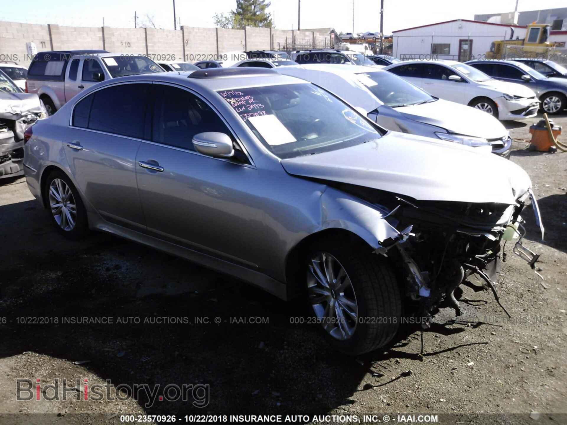 Photo KMHGC4DD6CU208077 - HYUNDAI GENESIS 2012