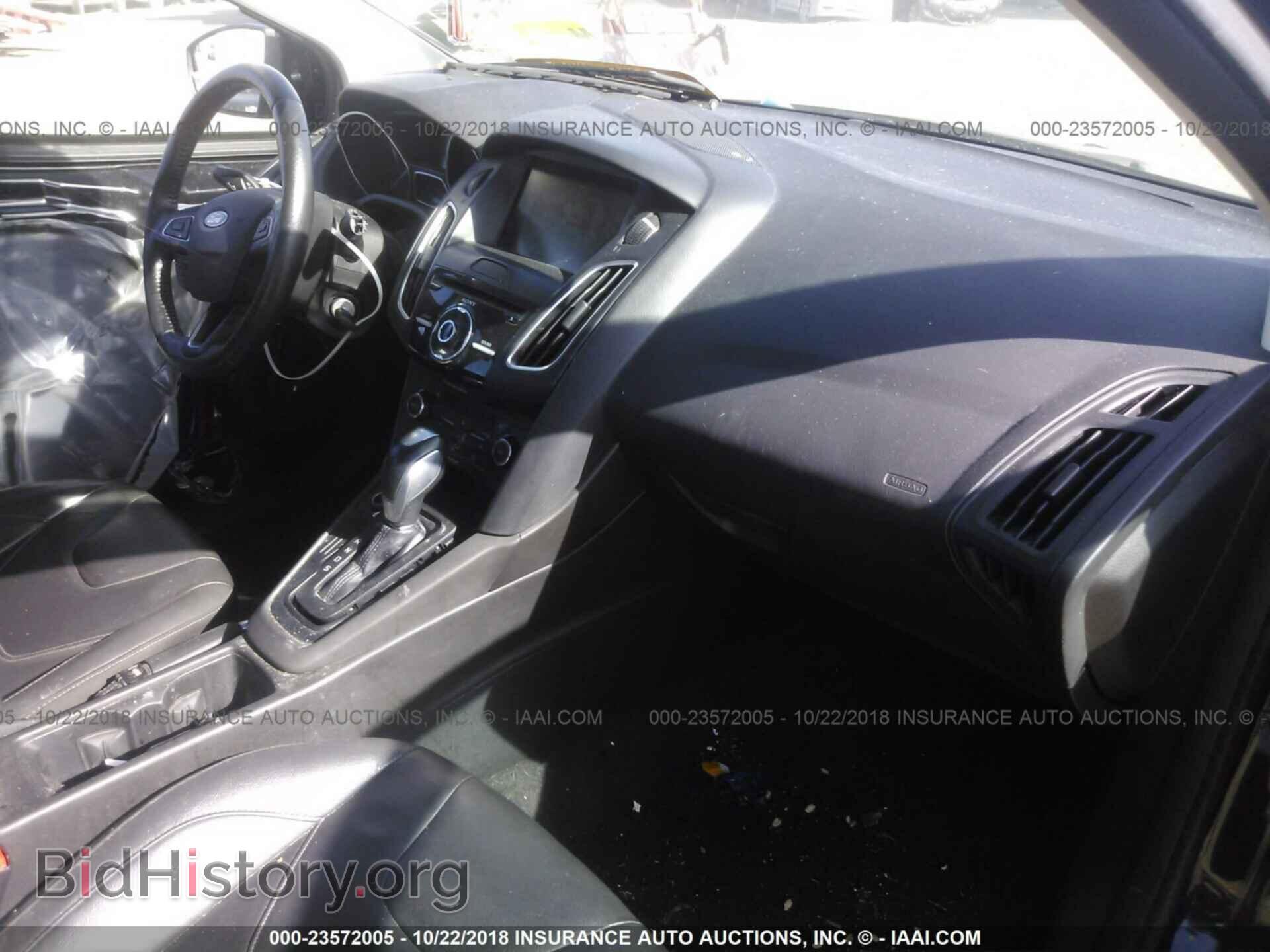 2015 Ford Focus - VIN: 1FADP3F23FL372114 - Photo 5