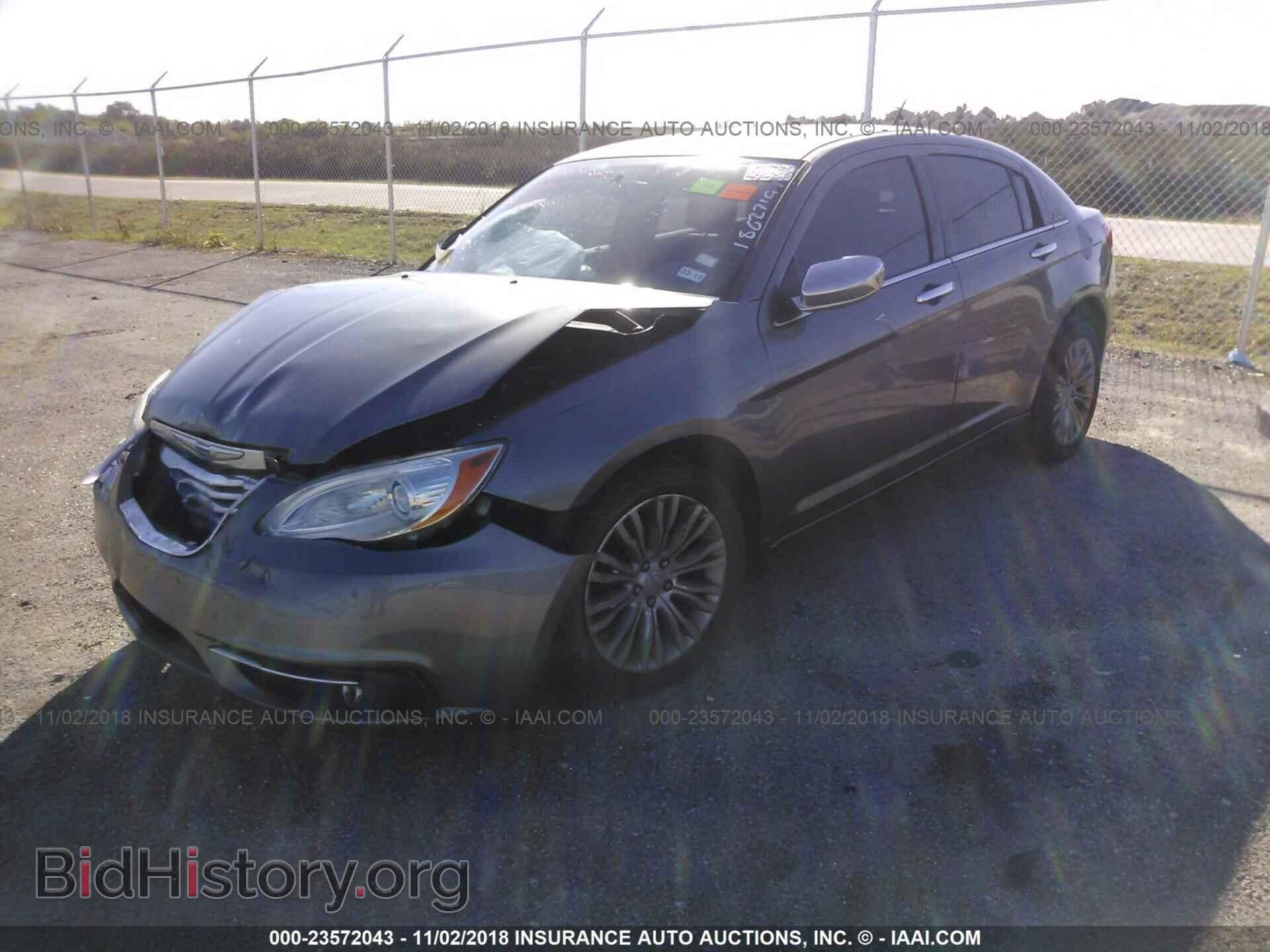 2012 Chrysler 200 - VIN: 1C3CCBCB5CN224597 - Фото 2