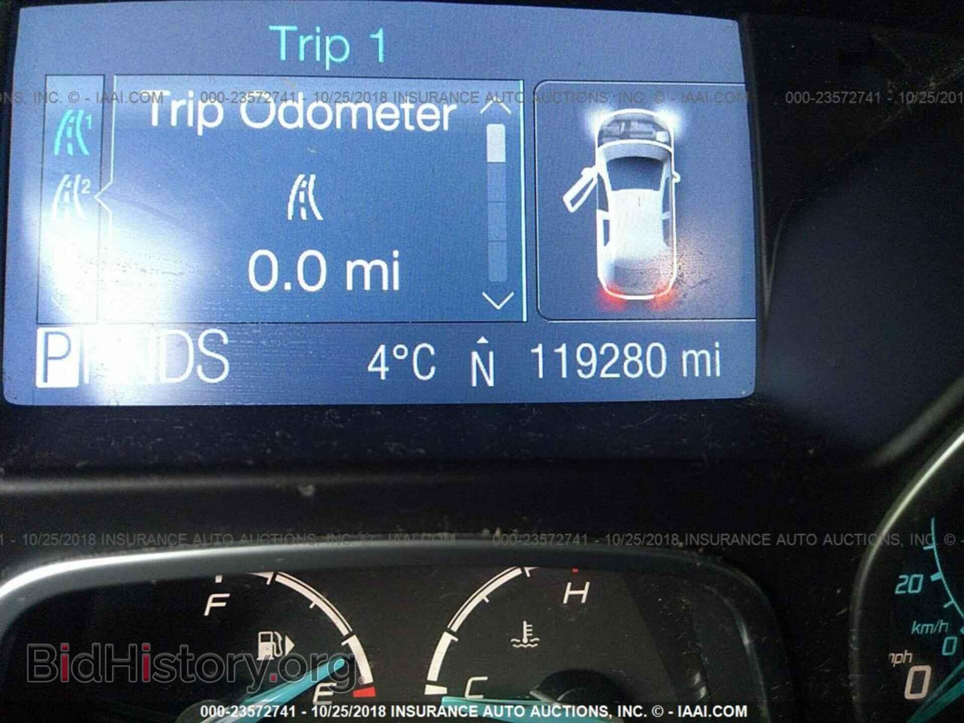 2012 Ford Focus - VIN: 1FAHP3H28CL185929 - Photo 7