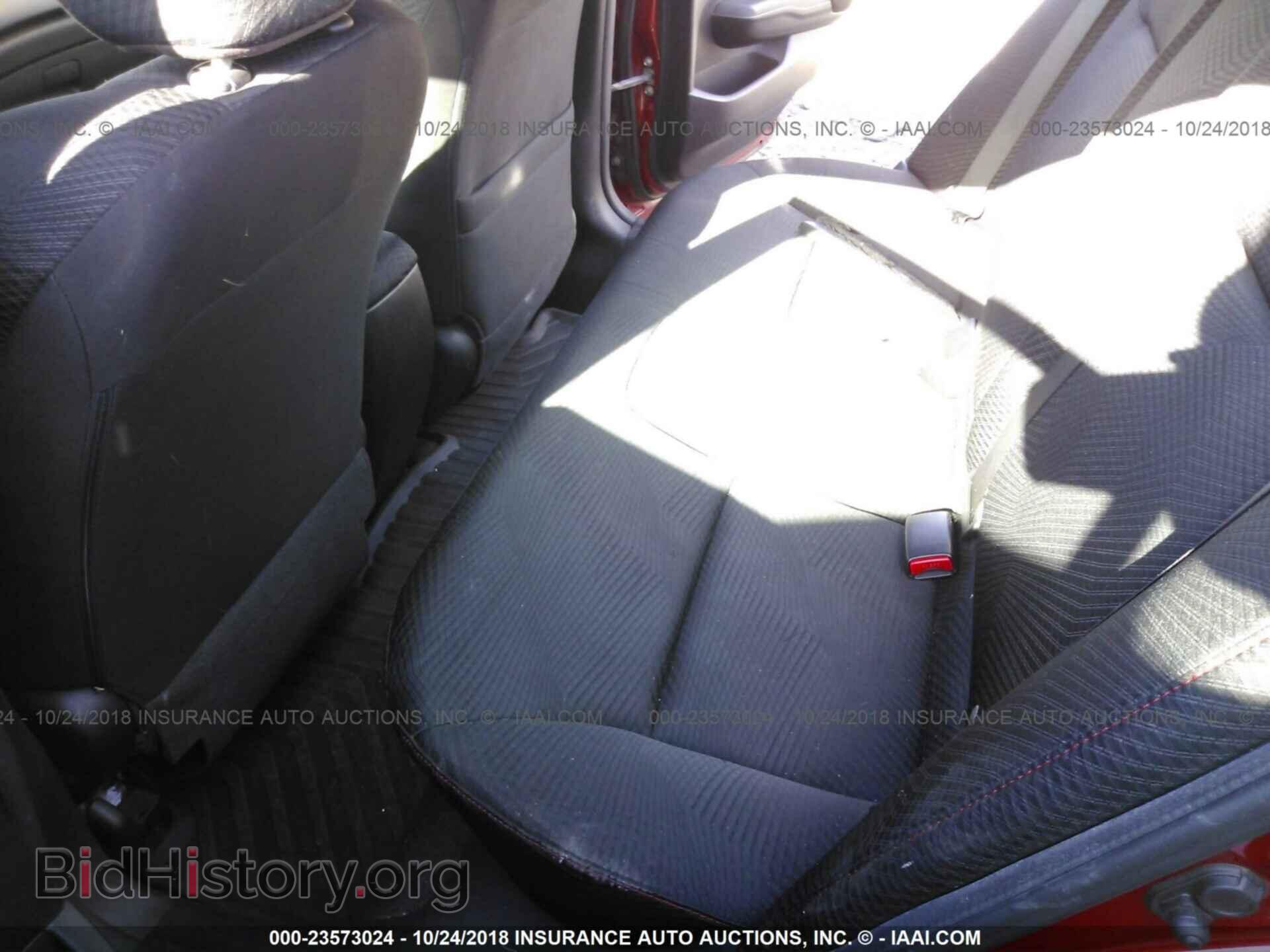 2012 Honda Civic - VIN: 2HGFB6E55CH705129 - Photo 8