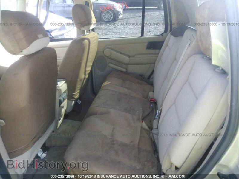 2006 Ford EXPLORER (VIN 1FMEU62E86UA68341) — photo 8 of 10