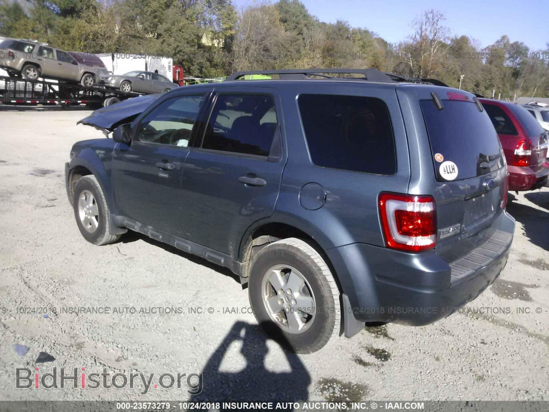 2011 Ford Escape - VIN: 1FMCU0DG3BKB51569 - Photo 3
