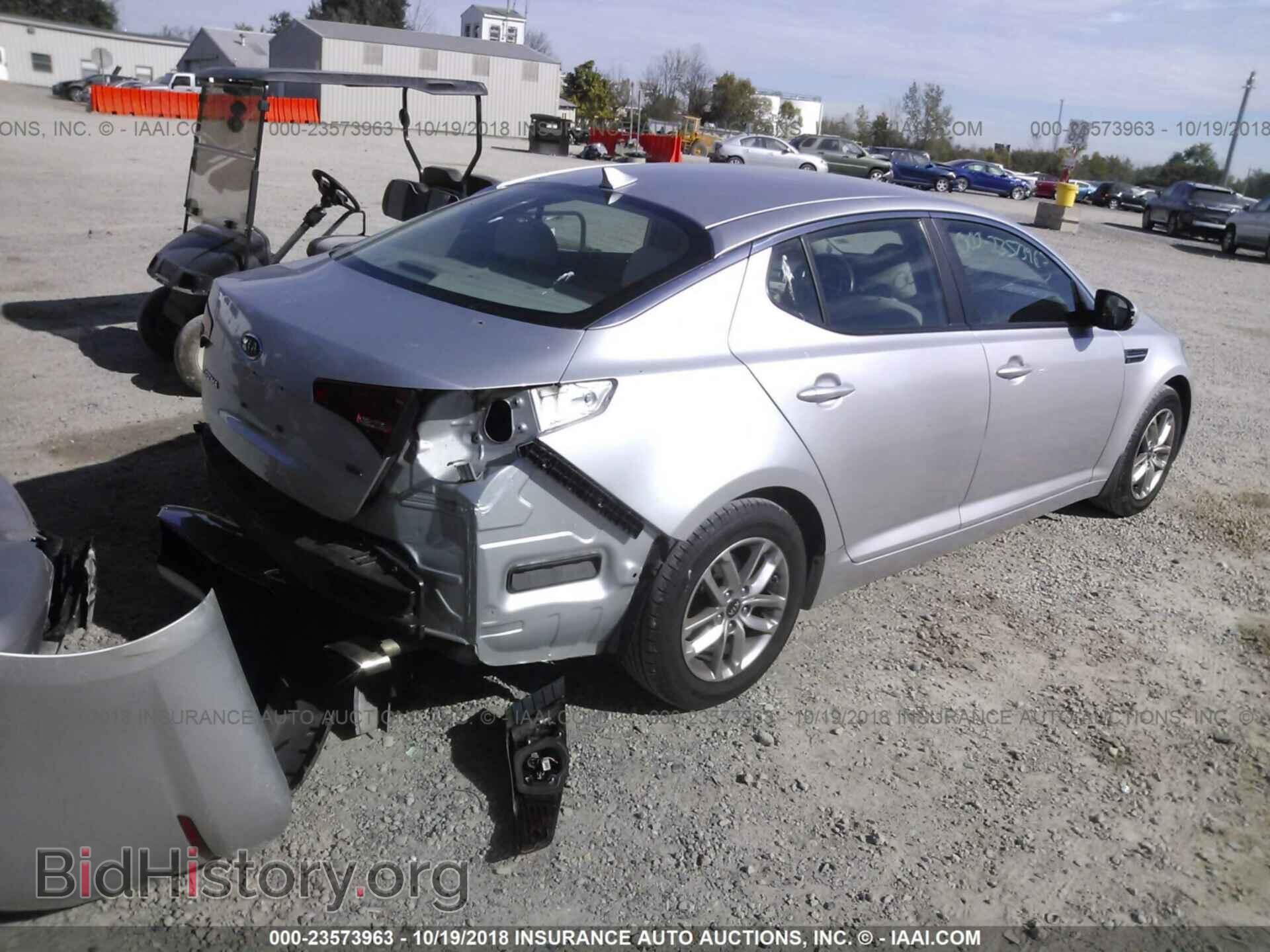 2011 Kia Optima - VIN: KNAGM4A71B5149316 - Photo 4
