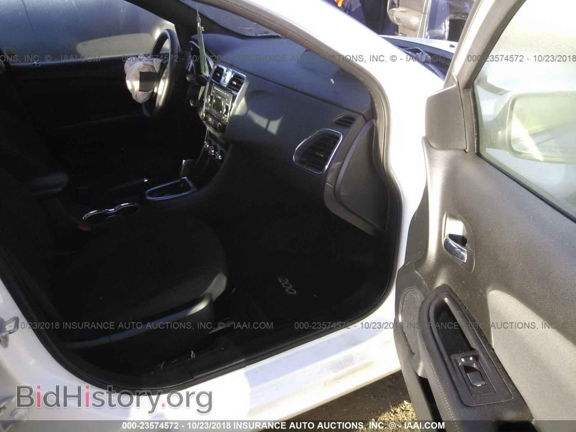 2011 CHRYSLER 200 - VIN: 1C3BC4FB8BN547642 - Photo 5