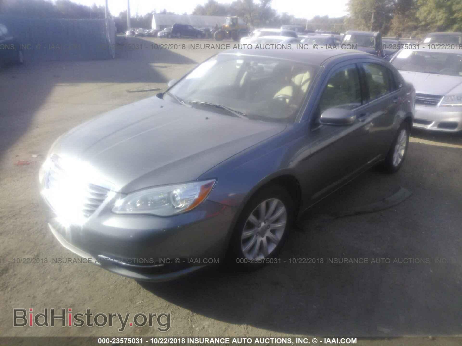 2013 CHRYSLER 200 - VIN: 1C3CCBBB2DN583909 - Photo 2