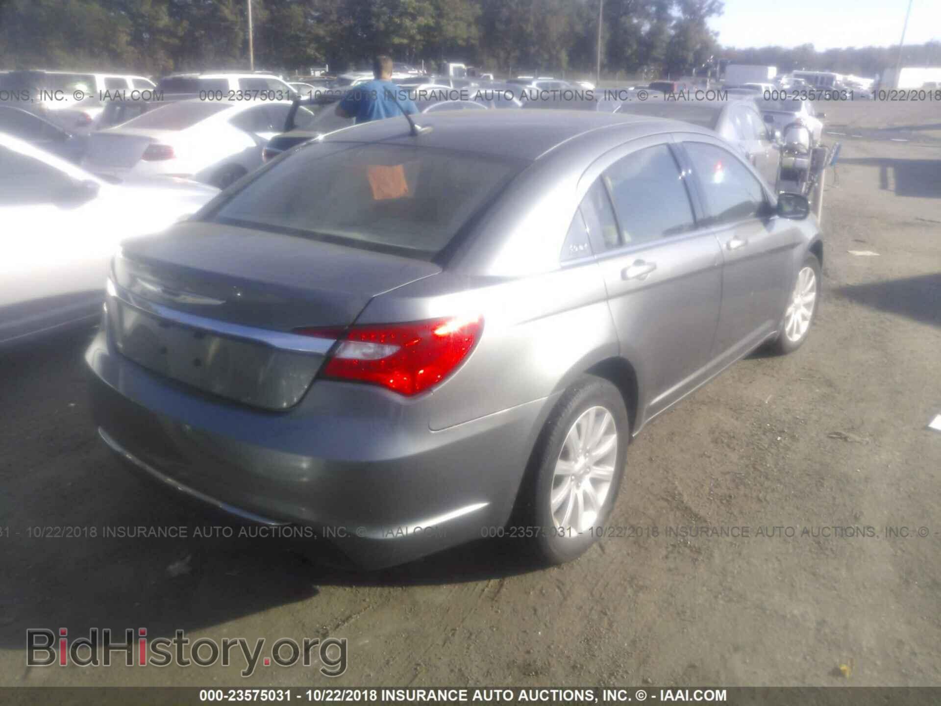 2013 CHRYSLER 200 - VIN: 1C3CCBBB2DN583909 - Photo 4