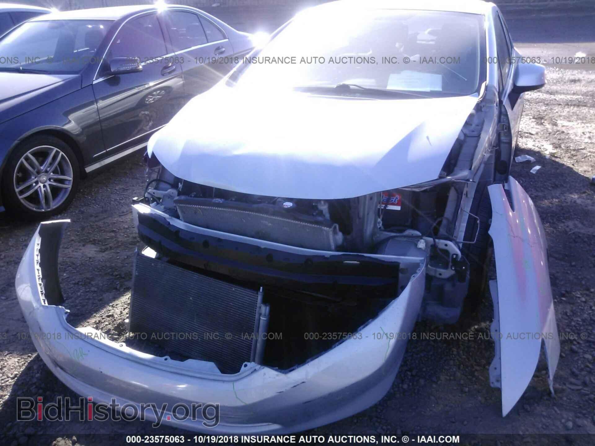 2012 Honda Civic - VIN: 2HGFB2F55CH587624 - Photo 6
