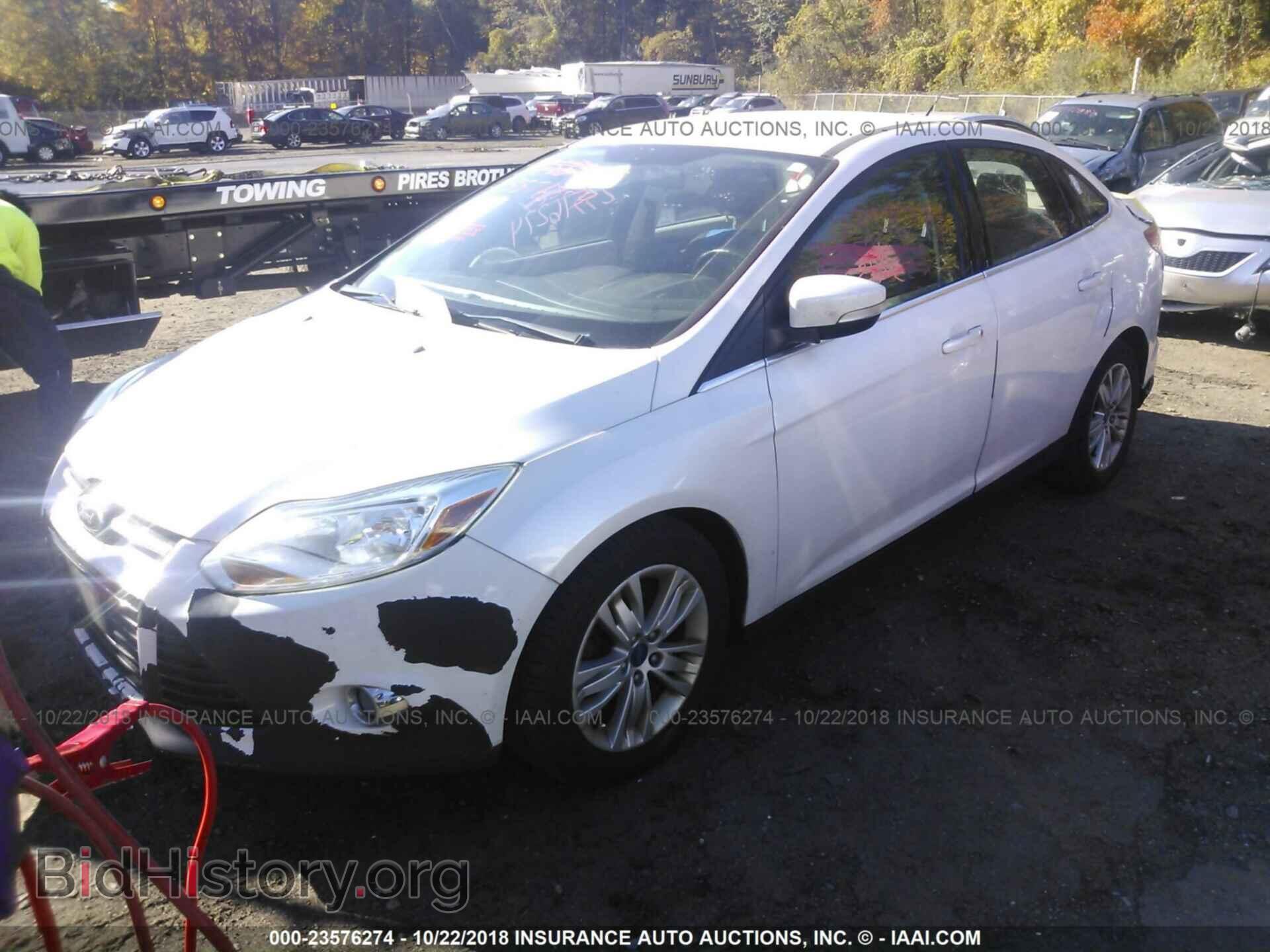2012 Ford Focus - VIN: 1FAHP3H20CL437043 - Фото 2