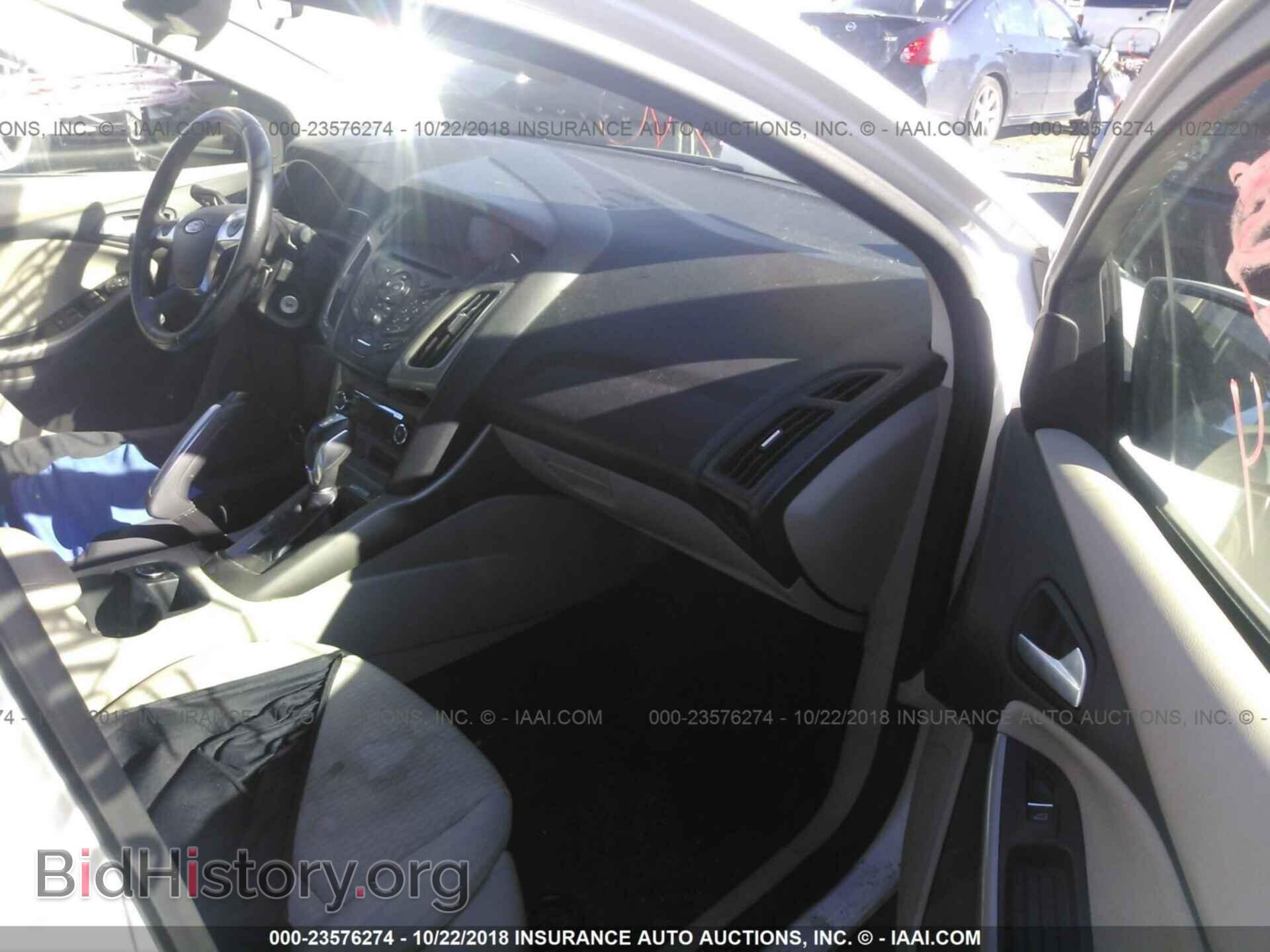 2012 Ford Focus - VIN: 1FAHP3H20CL437043 - Фото 5