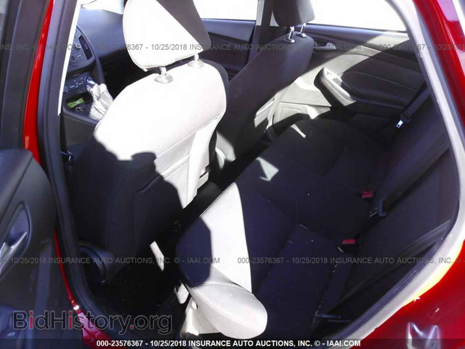 2016 Ford Focus - VIN: 1FADP3F29GL278840 - Photo 8