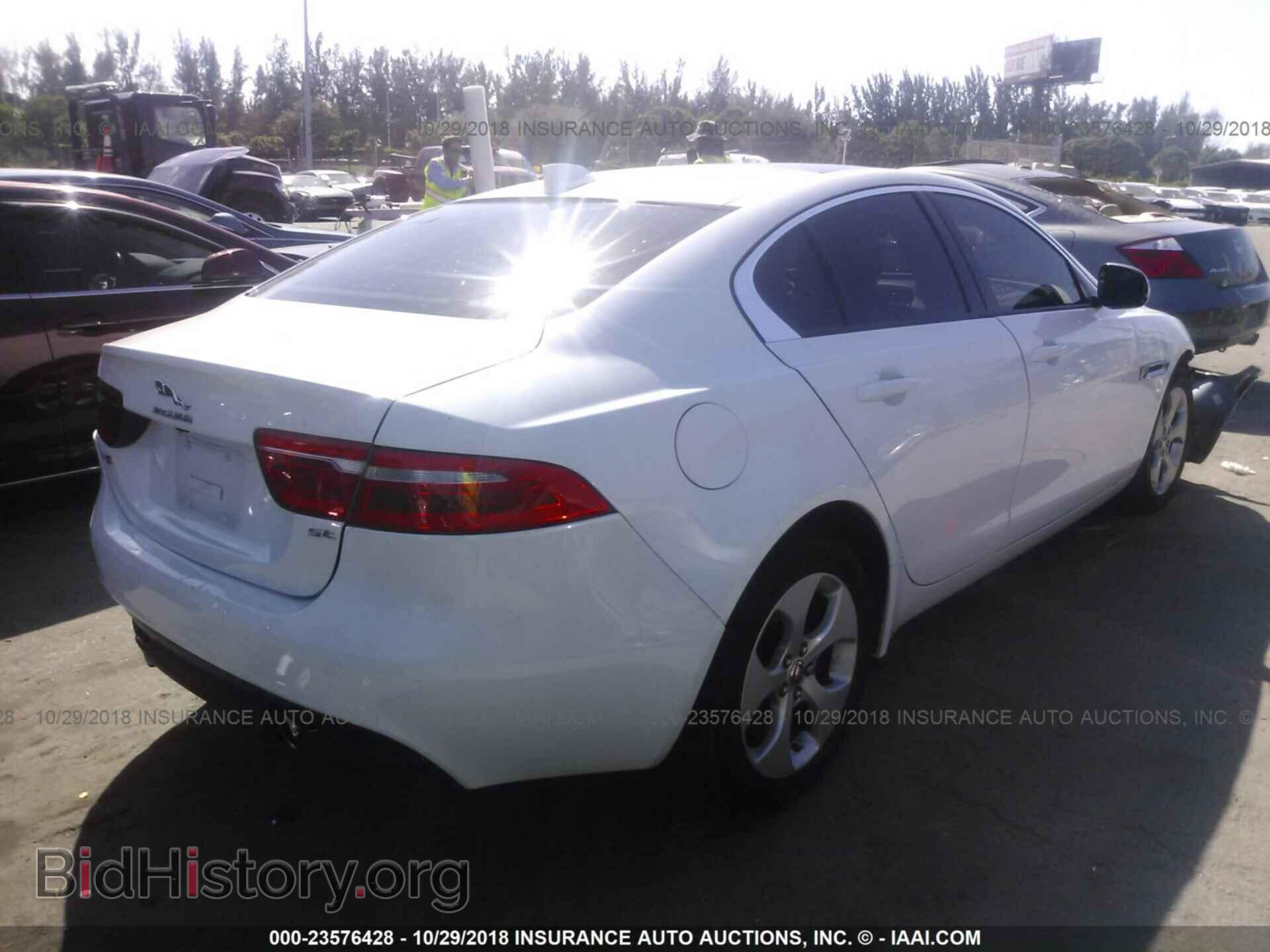 2017 JAGUAR XE - VIN: SAJAR4BG5HA962619 - Фото 4