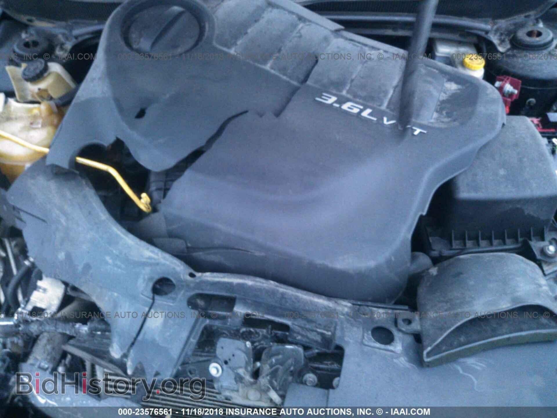 2011 Chrysler 200 - VIN: 1C3BC8FG6BN615584 - Фото 10