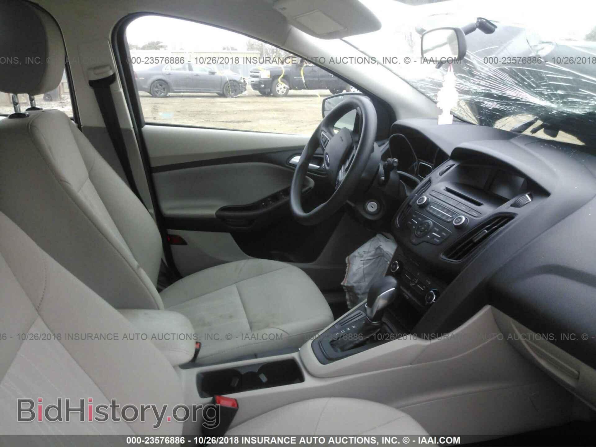2017 Ford Focus - VIN: 1FADP3K2XHL280085 - Фото 5
