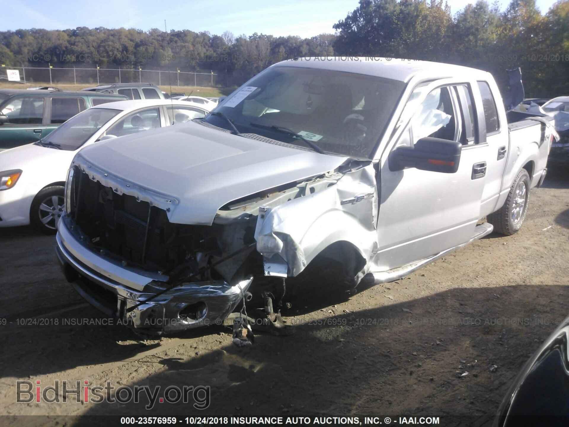 2011 Ford F150 - VIN: 1FTFW1EF8BKD62547 - Фото 2
