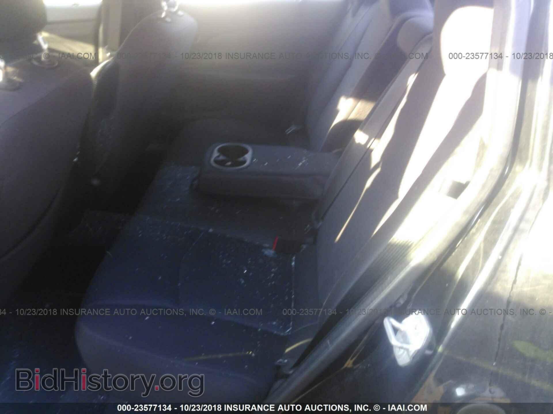 2014 Chrysler 200 - VIN: 1C3CCBBG4EN115094 - Photo 8