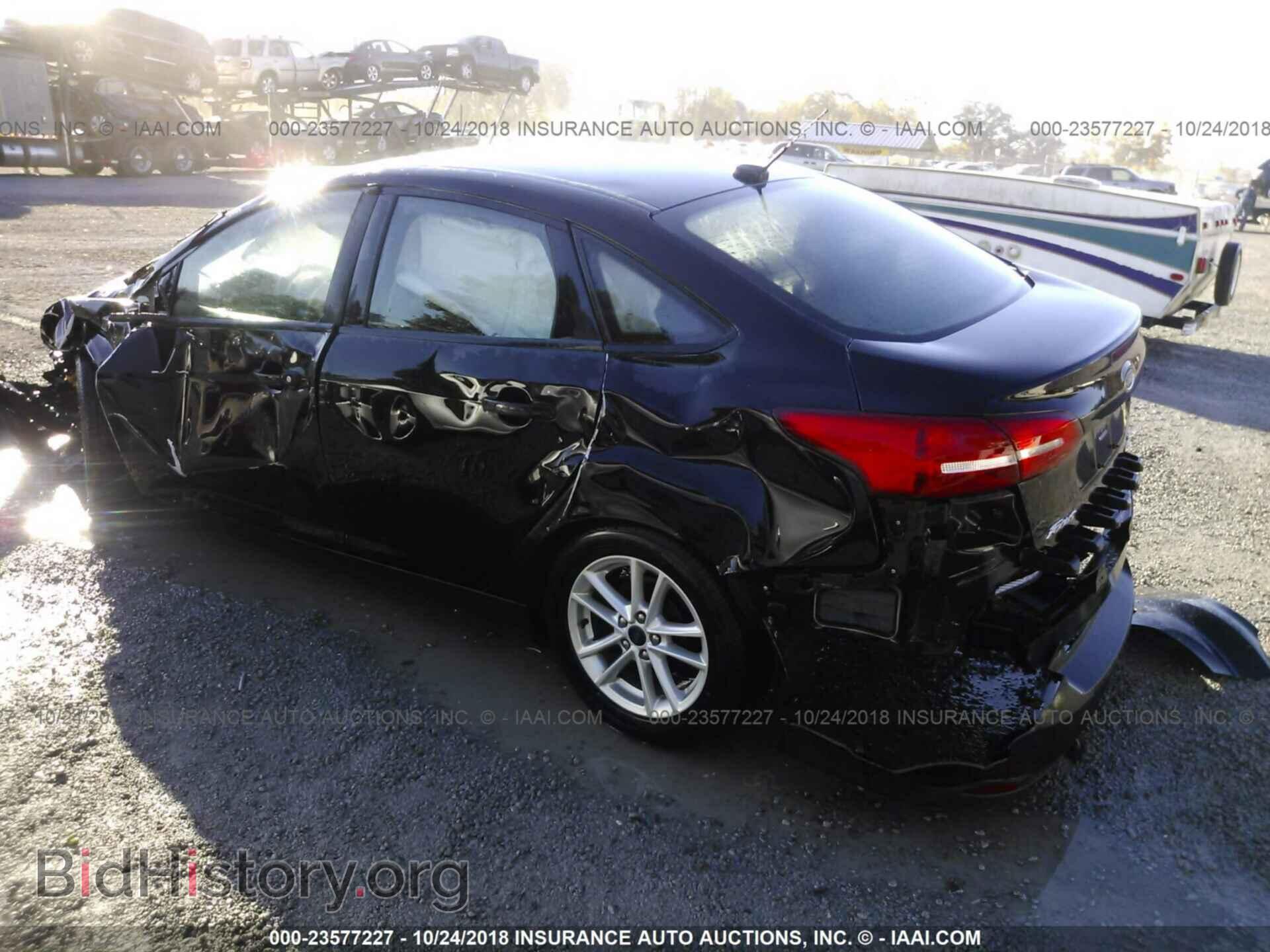2016 Ford Focus - VIN: 1FADP3F23GL314361 - Photo 3