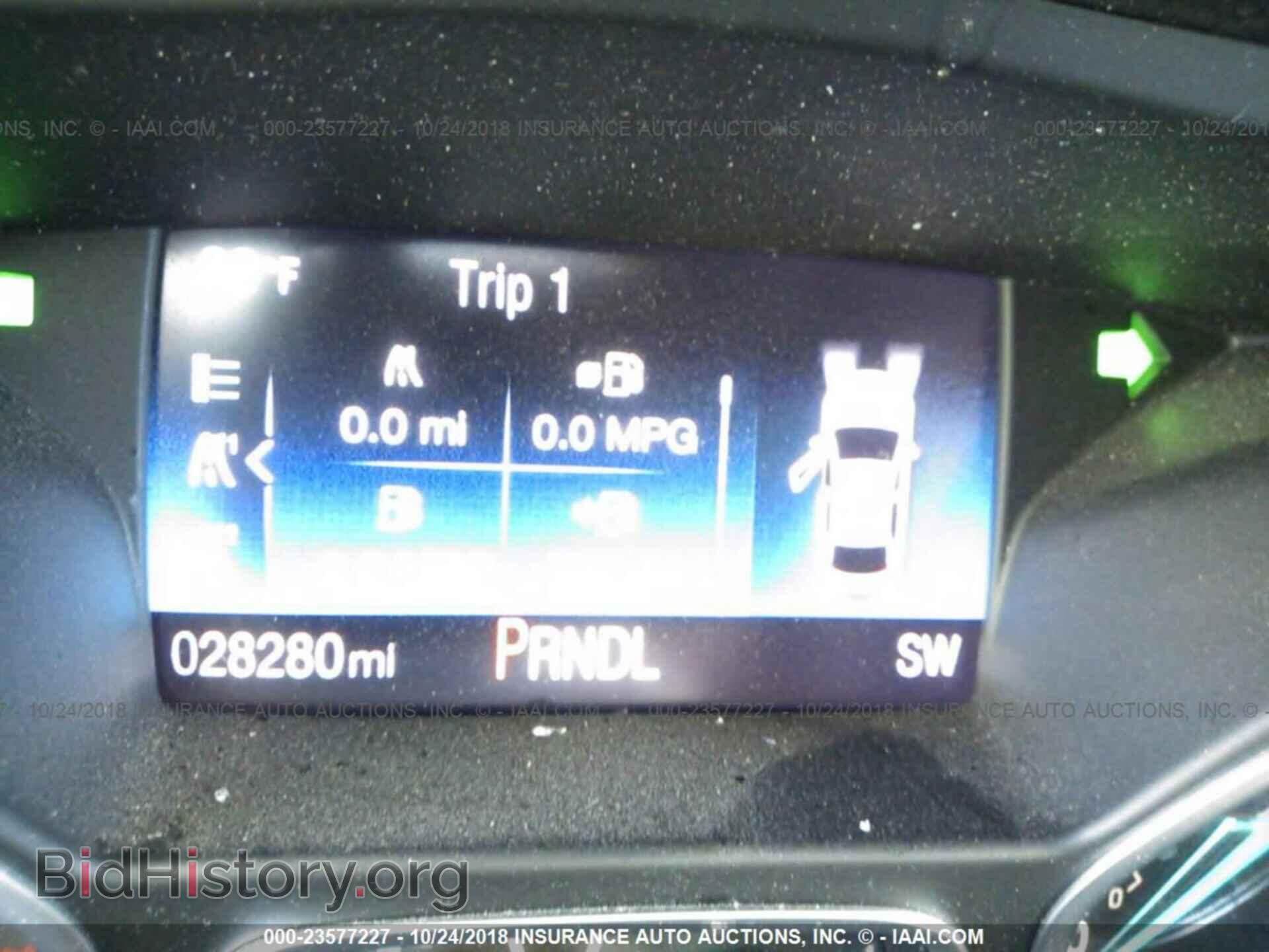 2016 Ford Focus - VIN: 1FADP3F23GL314361 - Photo 7