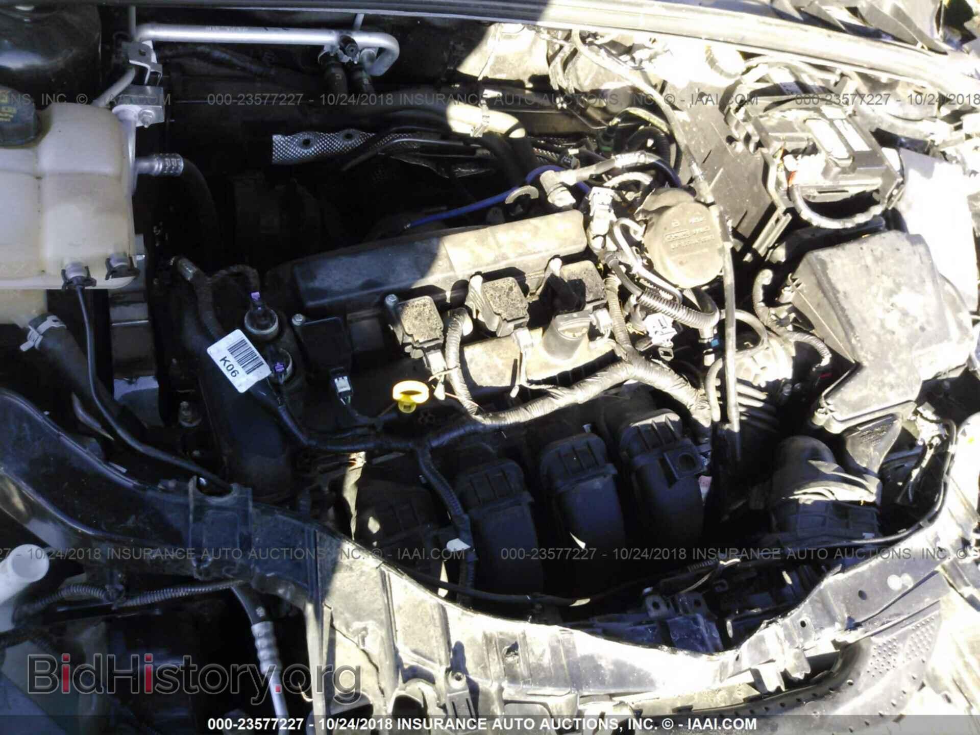 2016 Ford Focus - VIN: 1FADP3F23GL314361 - Photo 10