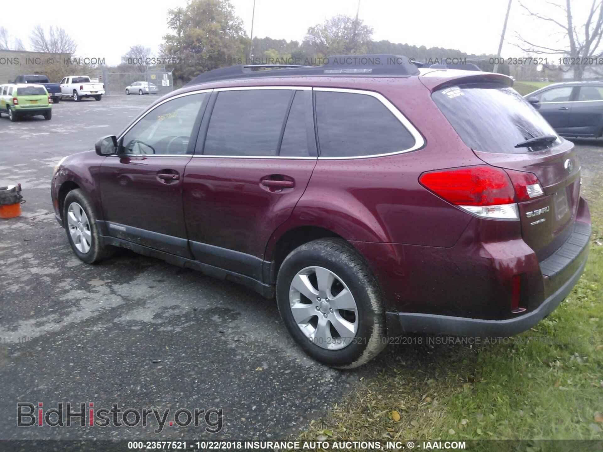 2011 Subaru Outback - VIN: 4S4BRCHC0B3335142 - Фото 3