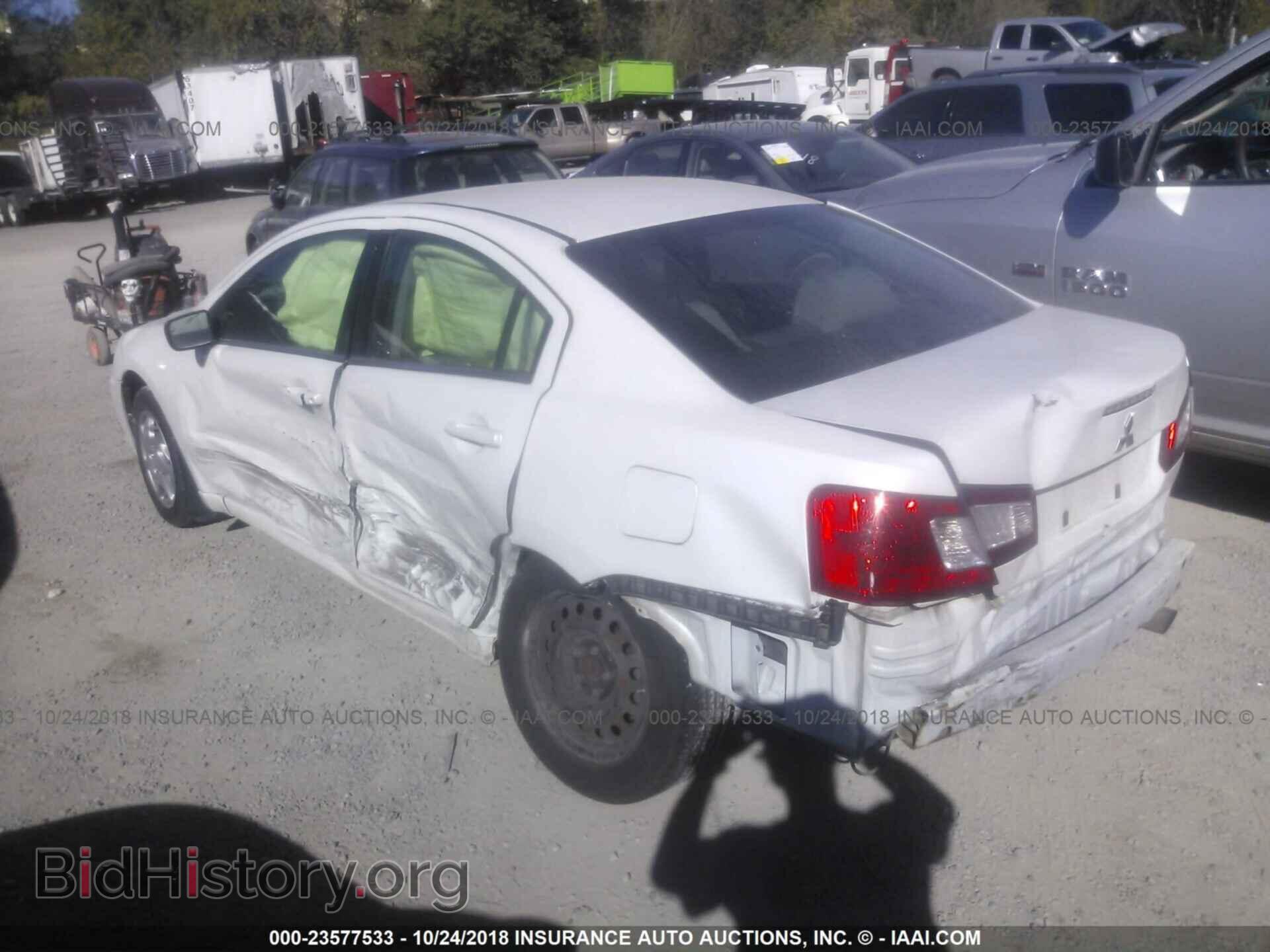 2011 Mitsubishi Galant - VIN: 4A32B3FF4BE015670 - Фото 3