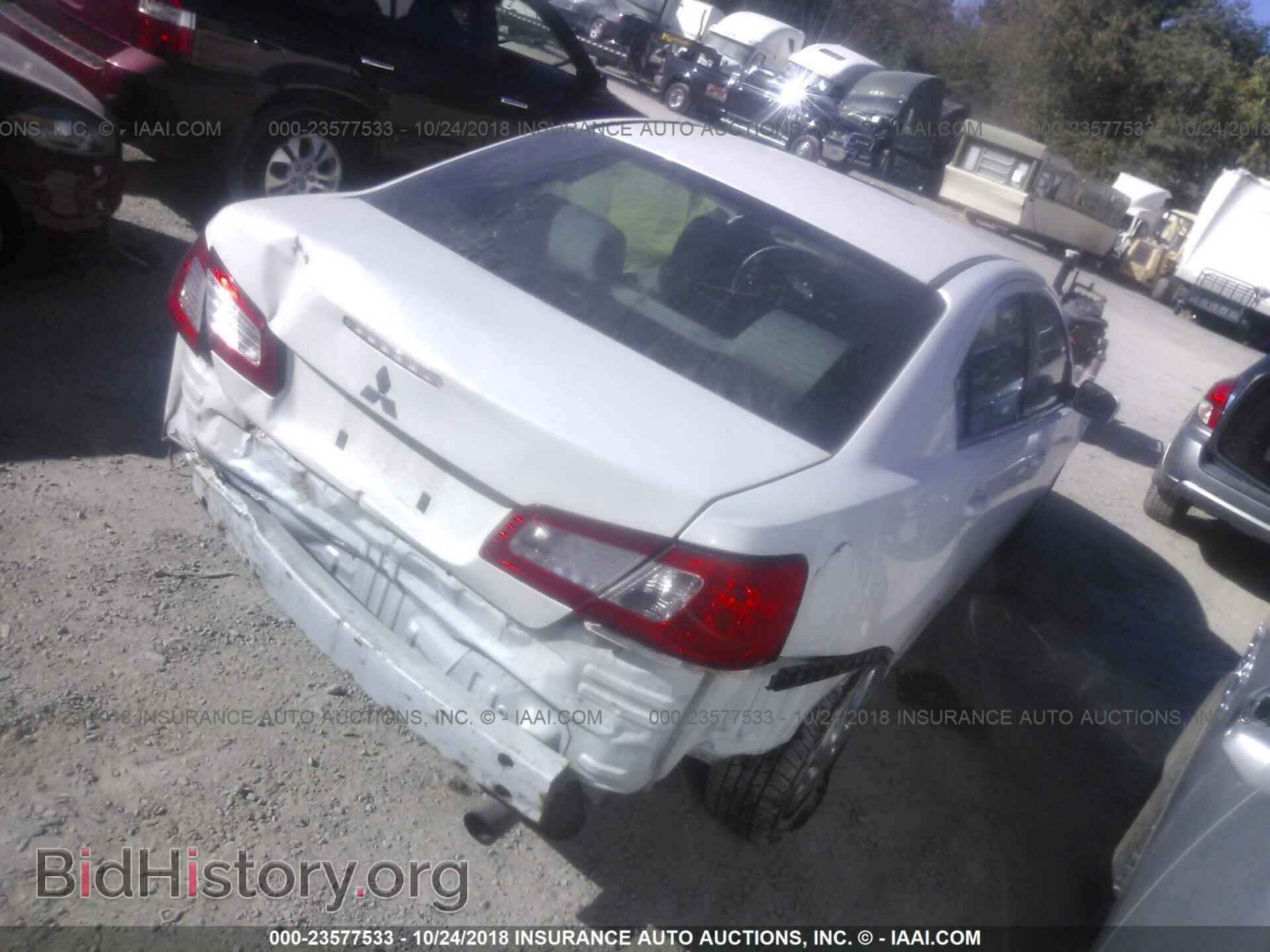 2011 Mitsubishi Galant - VIN: 4A32B3FF4BE015670 - Фото 4