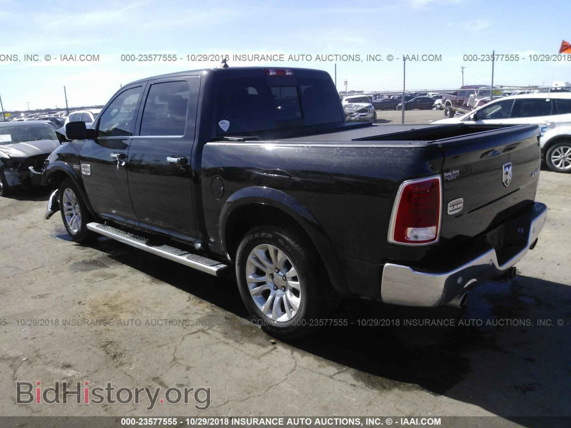2017 Ram 1500 - VIN: 1C6RR7PT8HS746788 - Фото 3