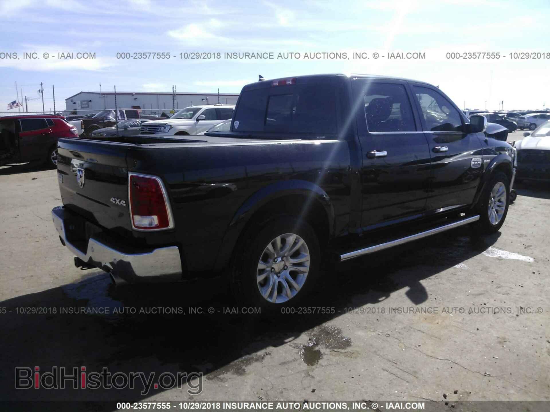 2017 Ram 1500 - VIN: 1C6RR7PT8HS746788 - Фото 4